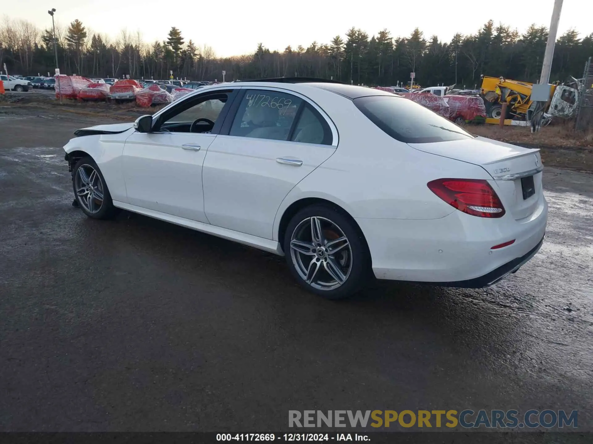 3 Photograph of a damaged car WDDZF4KB2KA609220 MERCEDES-BENZ E 300 2019