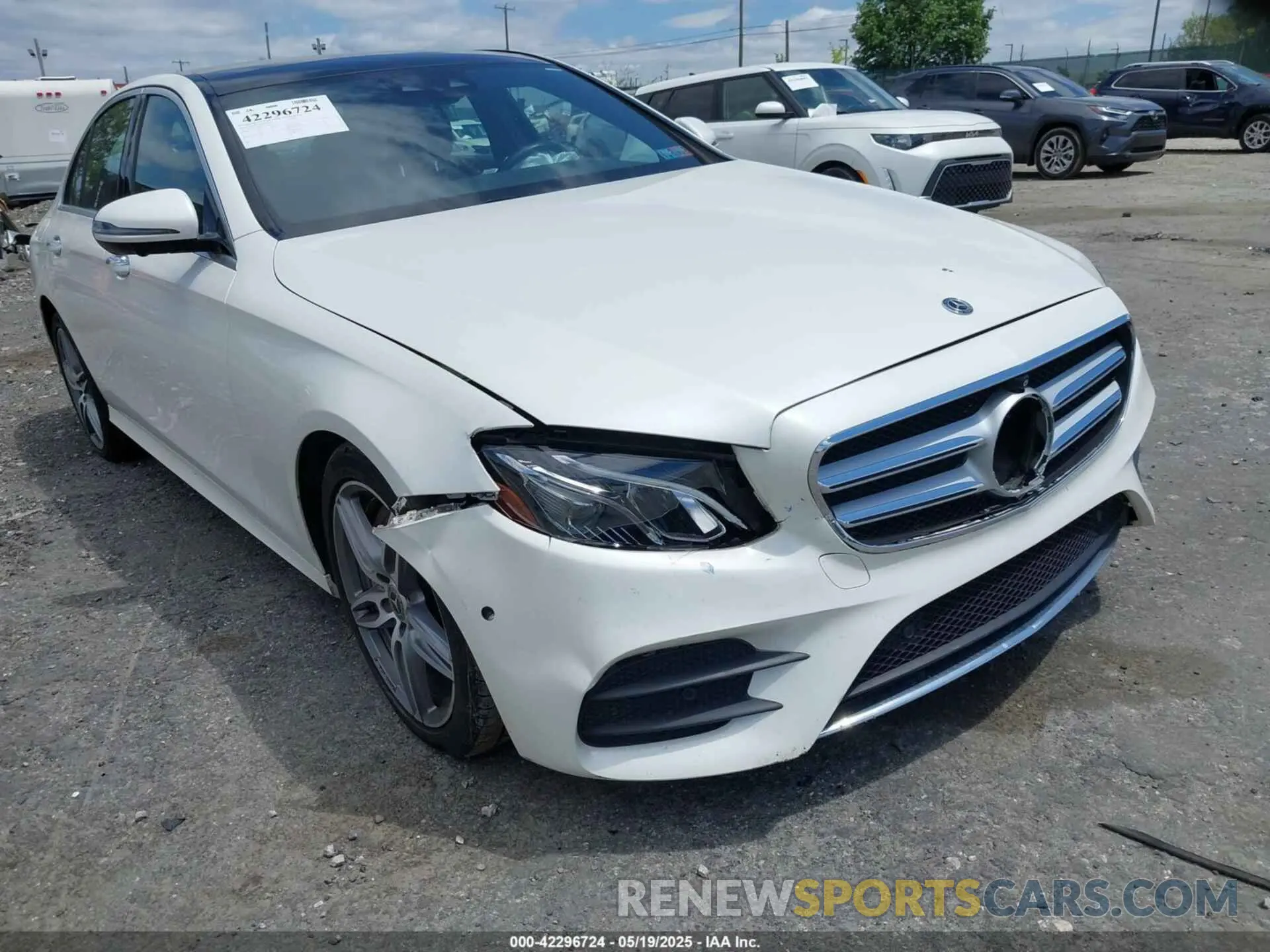 6 Photograph of a damaged car WDDZF4KB3KA525715 MERCEDES-BENZ E 300 2019