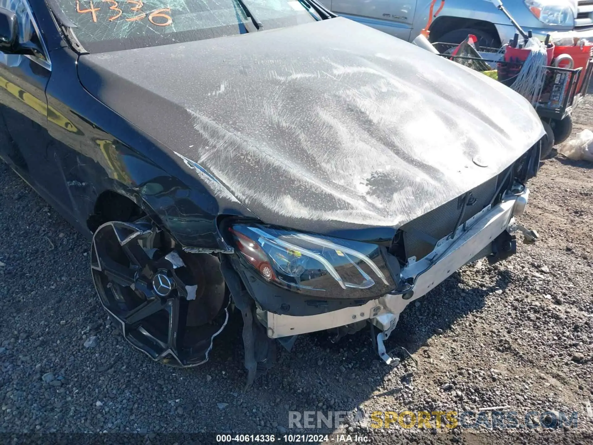 17 Photograph of a damaged car WDDZF4KB6KA508049 MERCEDES-BENZ E 300 2019