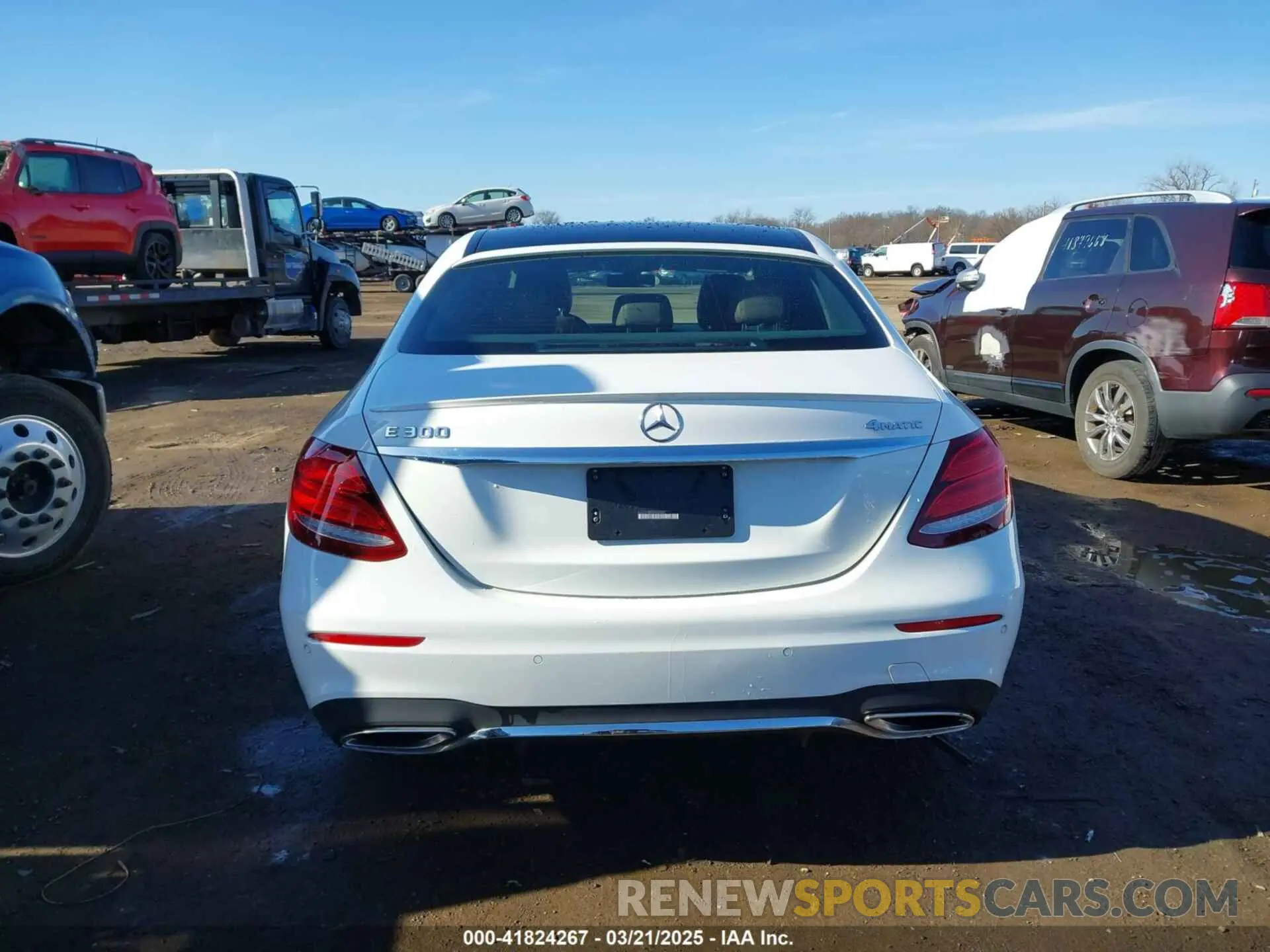16 Photograph of a damaged car WDDZF4KB7KA544039 MERCEDES-BENZ E 300 2019