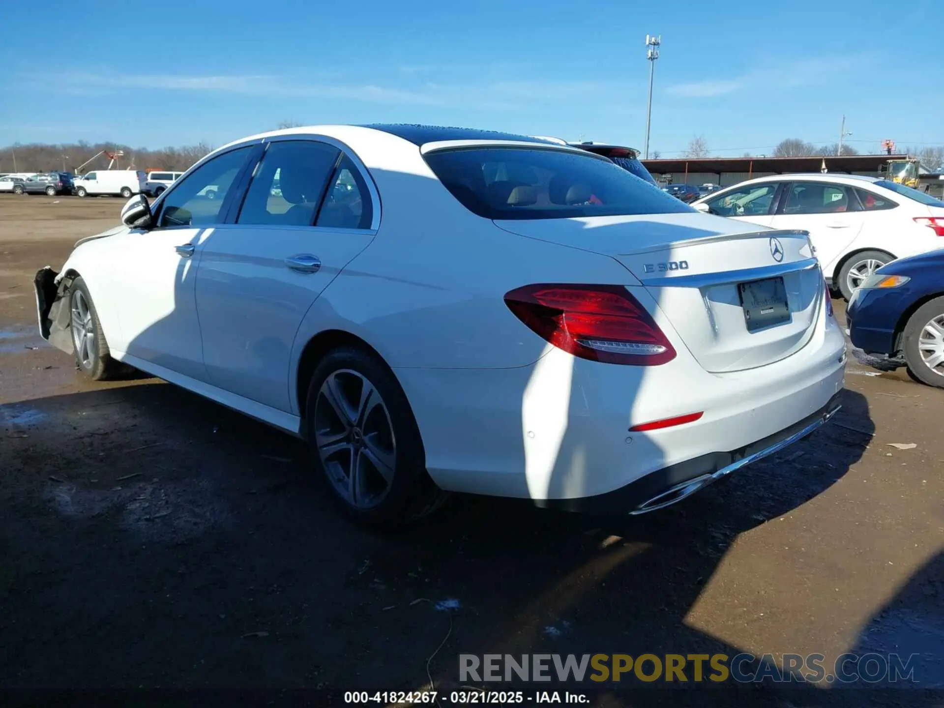 3 Photograph of a damaged car WDDZF4KB7KA544039 MERCEDES-BENZ E 300 2019