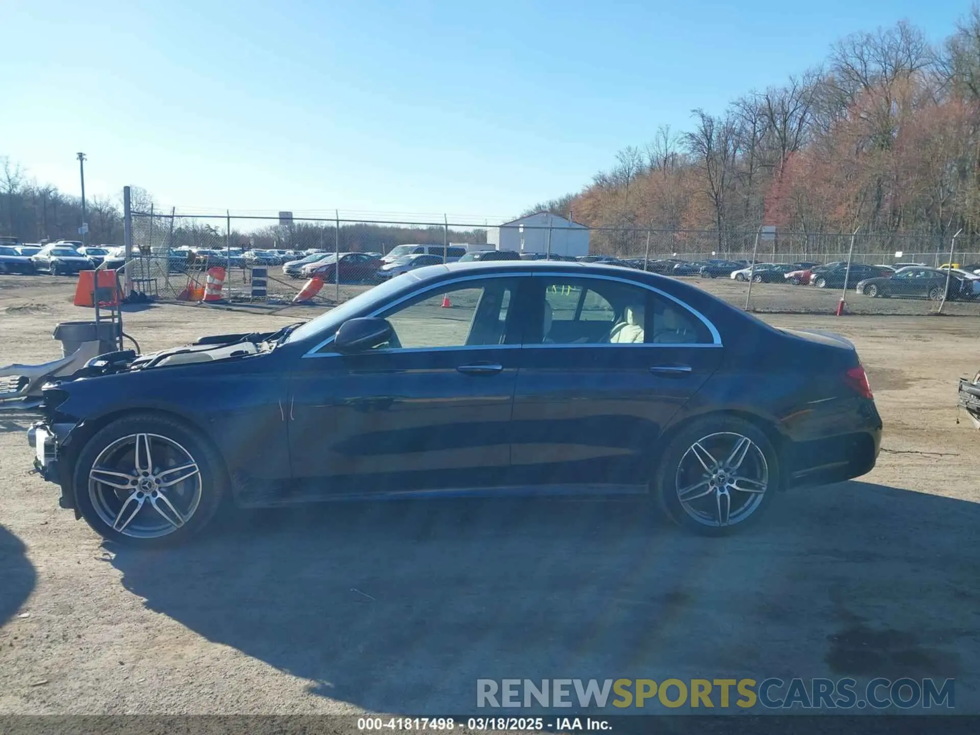 14 Photograph of a damaged car WDDZF4KB8KA592634 MERCEDES-BENZ E 300 2019