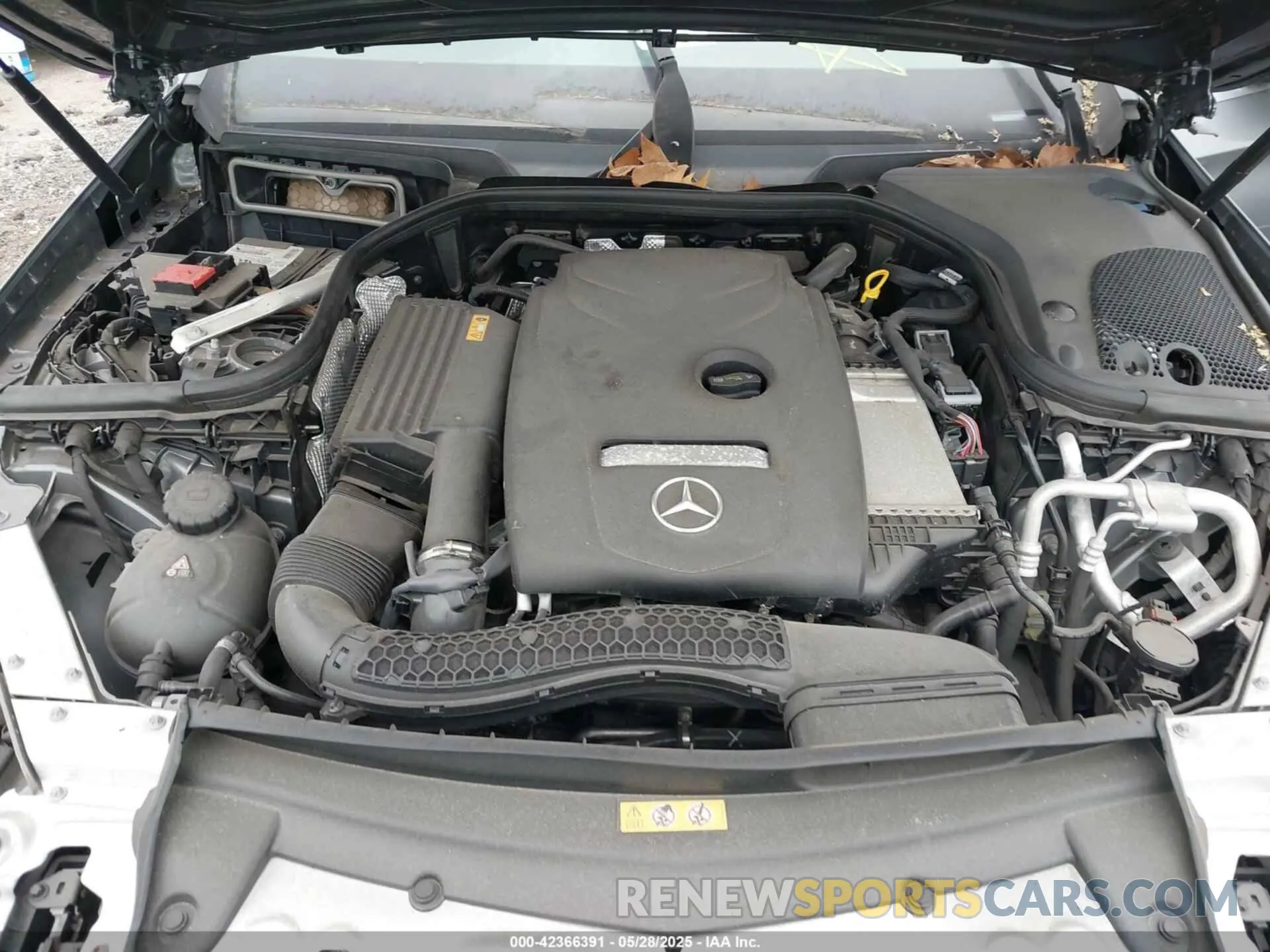 10 Photograph of a damaged car WDDZF4KB9KA575468 MERCEDES-BENZ E 300 2019