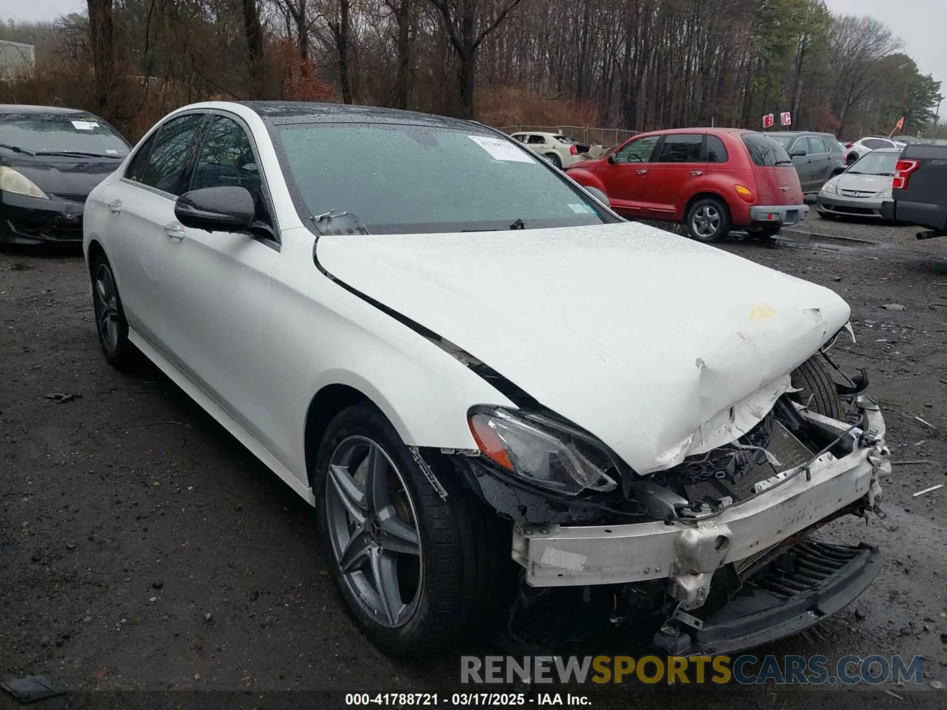 1 Photograph of a damaged car WDDZF4KBXKA514520 MERCEDES-BENZ E 300 2019