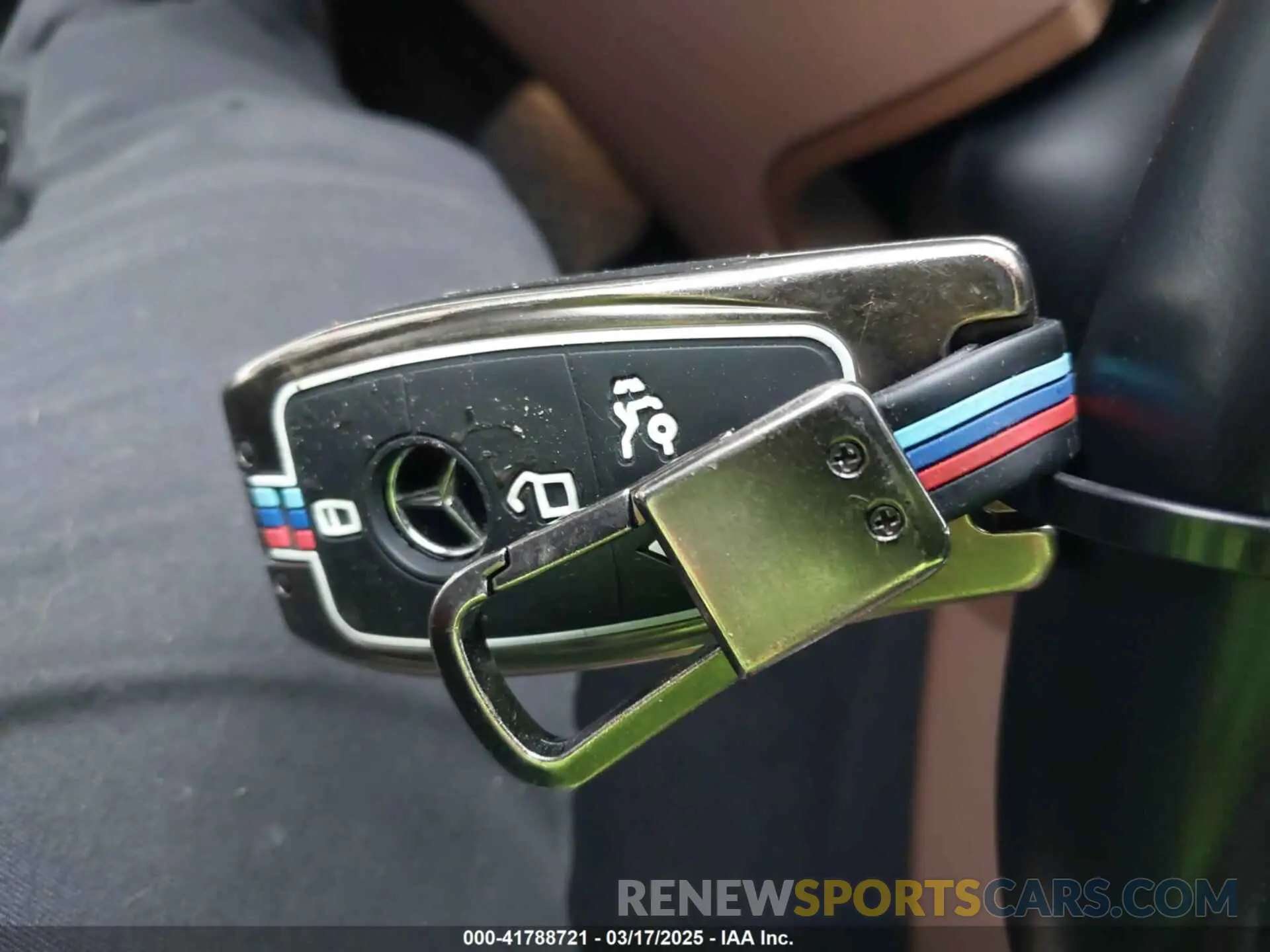 11 Photograph of a damaged car WDDZF4KBXKA514520 MERCEDES-BENZ E 300 2019