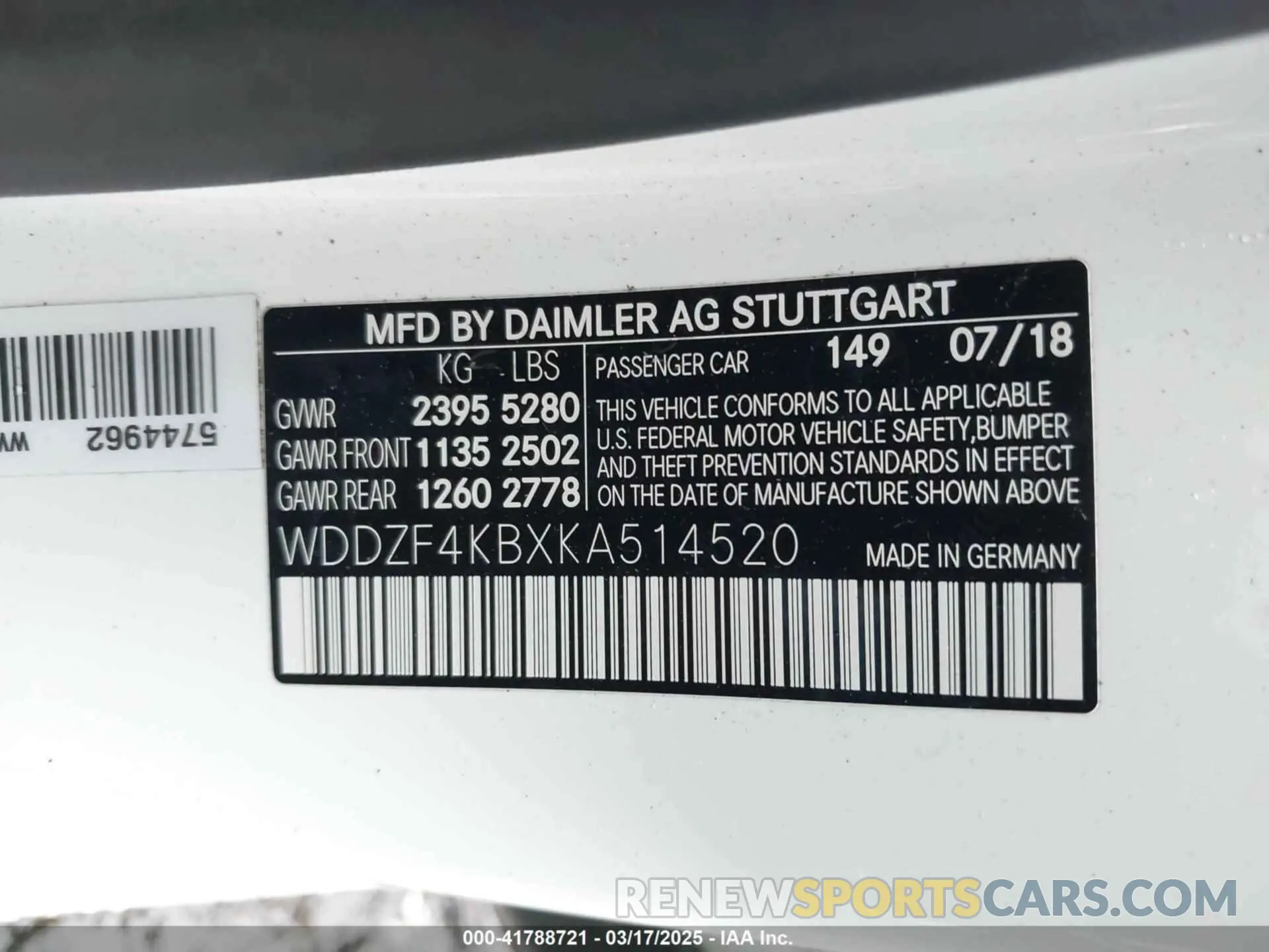 9 Photograph of a damaged car WDDZF4KBXKA514520 MERCEDES-BENZ E 300 2019