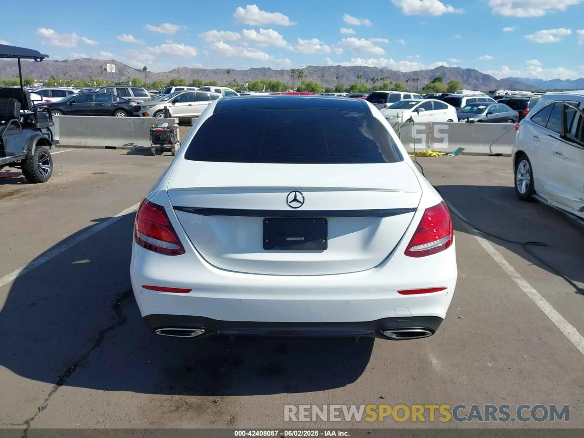 16 Photograph of a damaged car W1KZF8DB0LA812581 MERCEDES-BENZ E 350 2020
