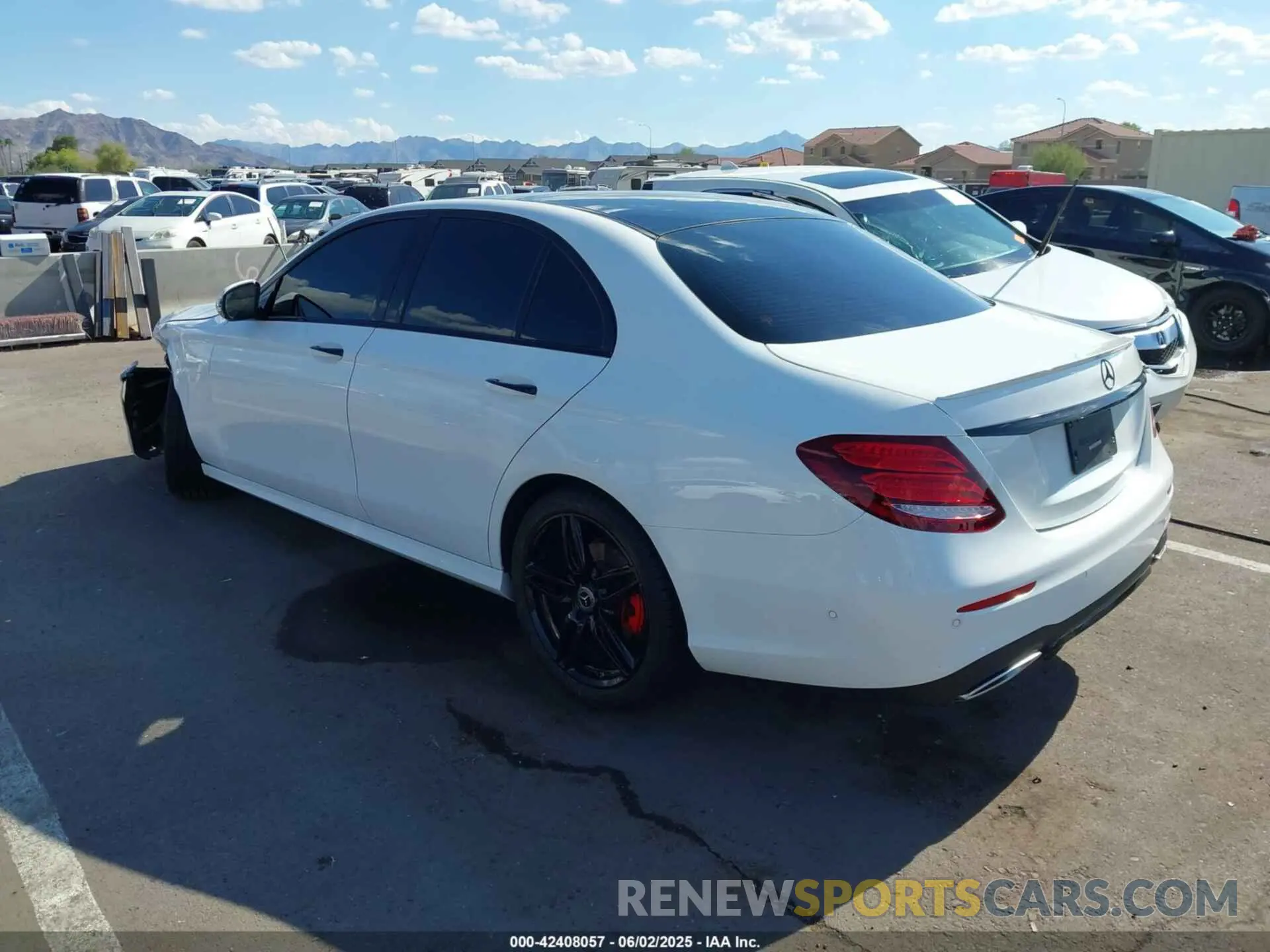 3 Photograph of a damaged car W1KZF8DB0LA812581 MERCEDES-BENZ E 350 2020