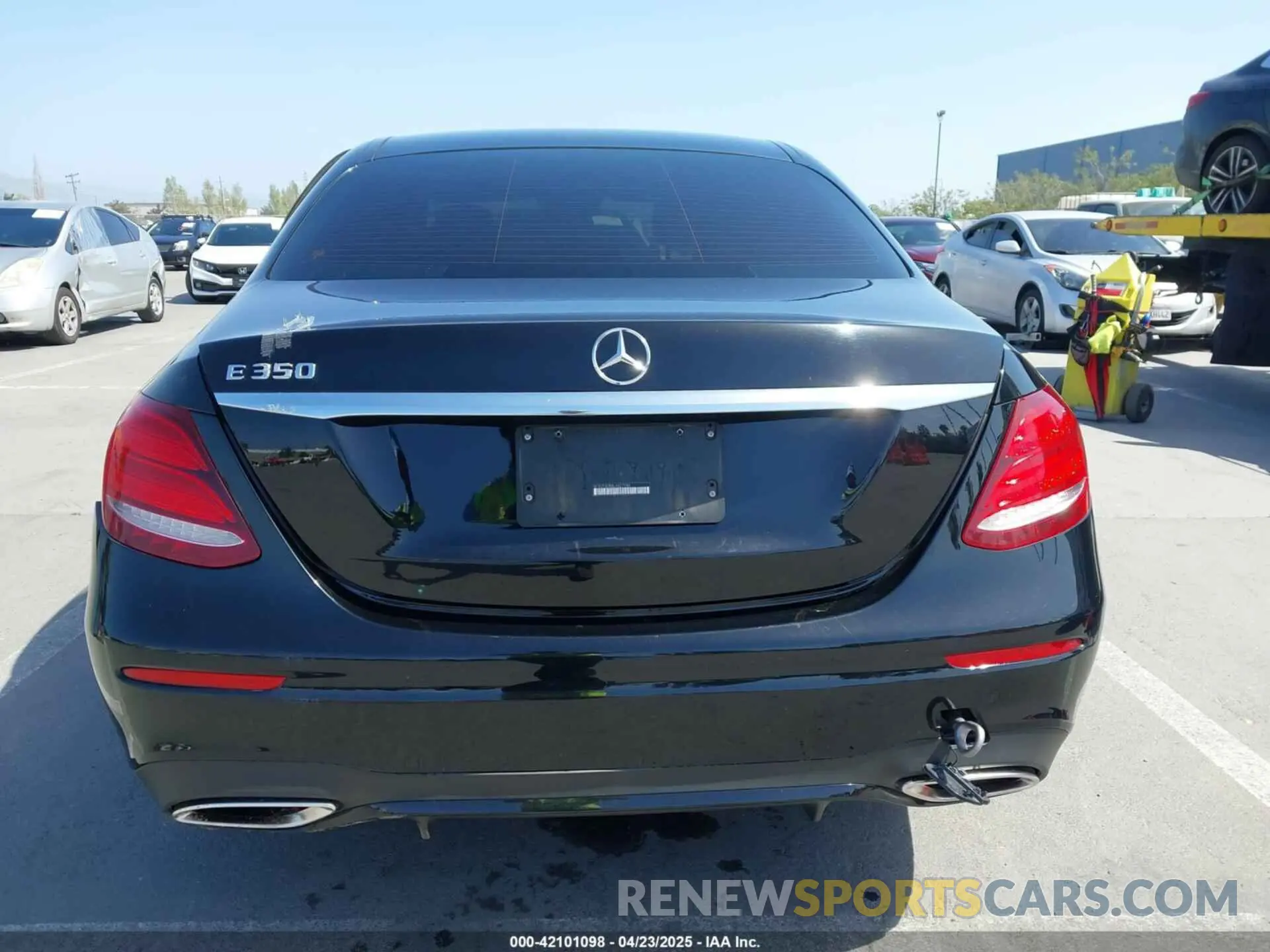 16 Photograph of a damaged car W1KZF8DB8LA827586 MERCEDES-BENZ E 350 2020
