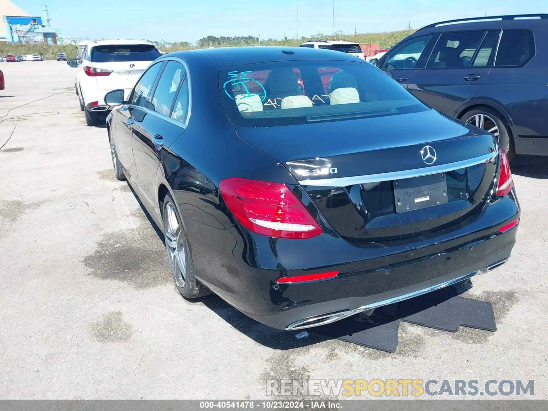 3 Photograph of a damaged car W1KZF8DB9LA763588 MERCEDES-BENZ E 350 2020
