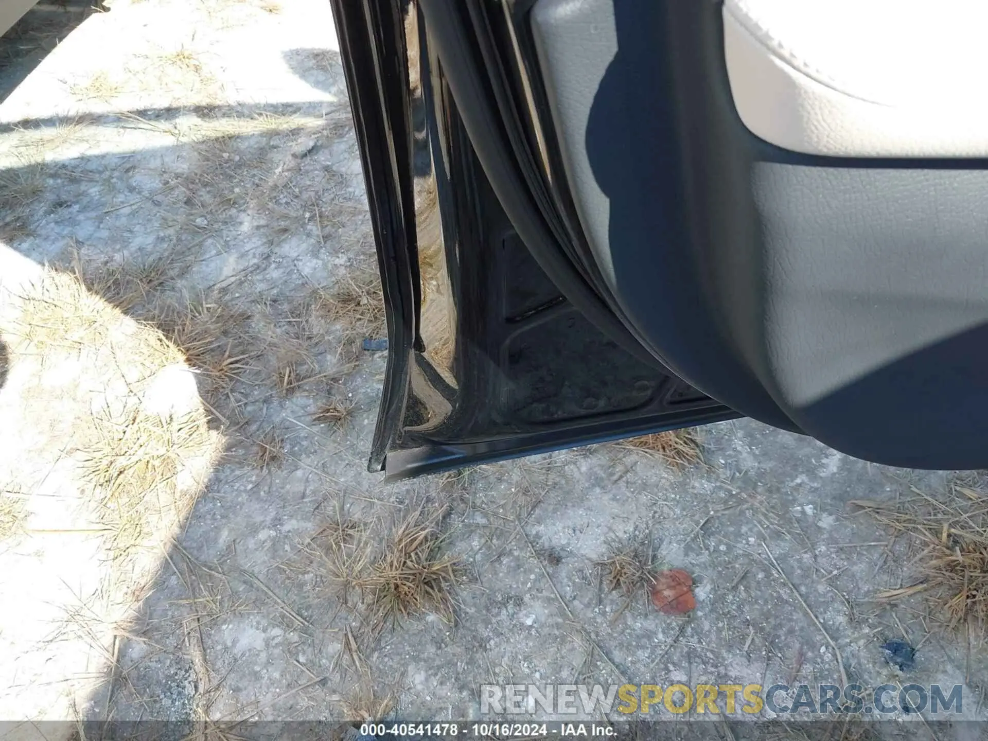 6 Photograph of a damaged car W1KZF8DB9LA763588 MERCEDES-BENZ E 350 2020