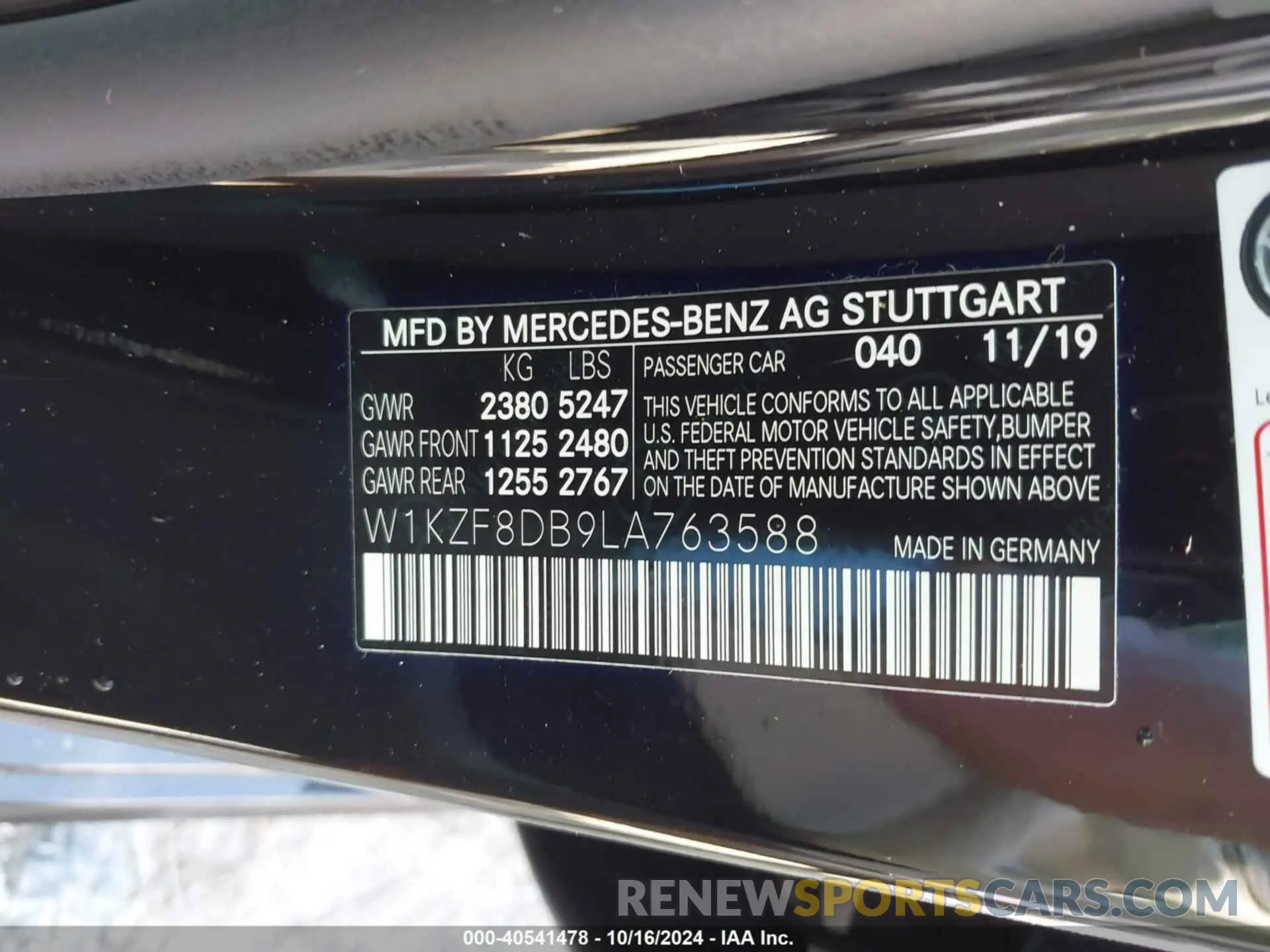 9 Photograph of a damaged car W1KZF8DB9LA763588 MERCEDES-BENZ E 350 2020