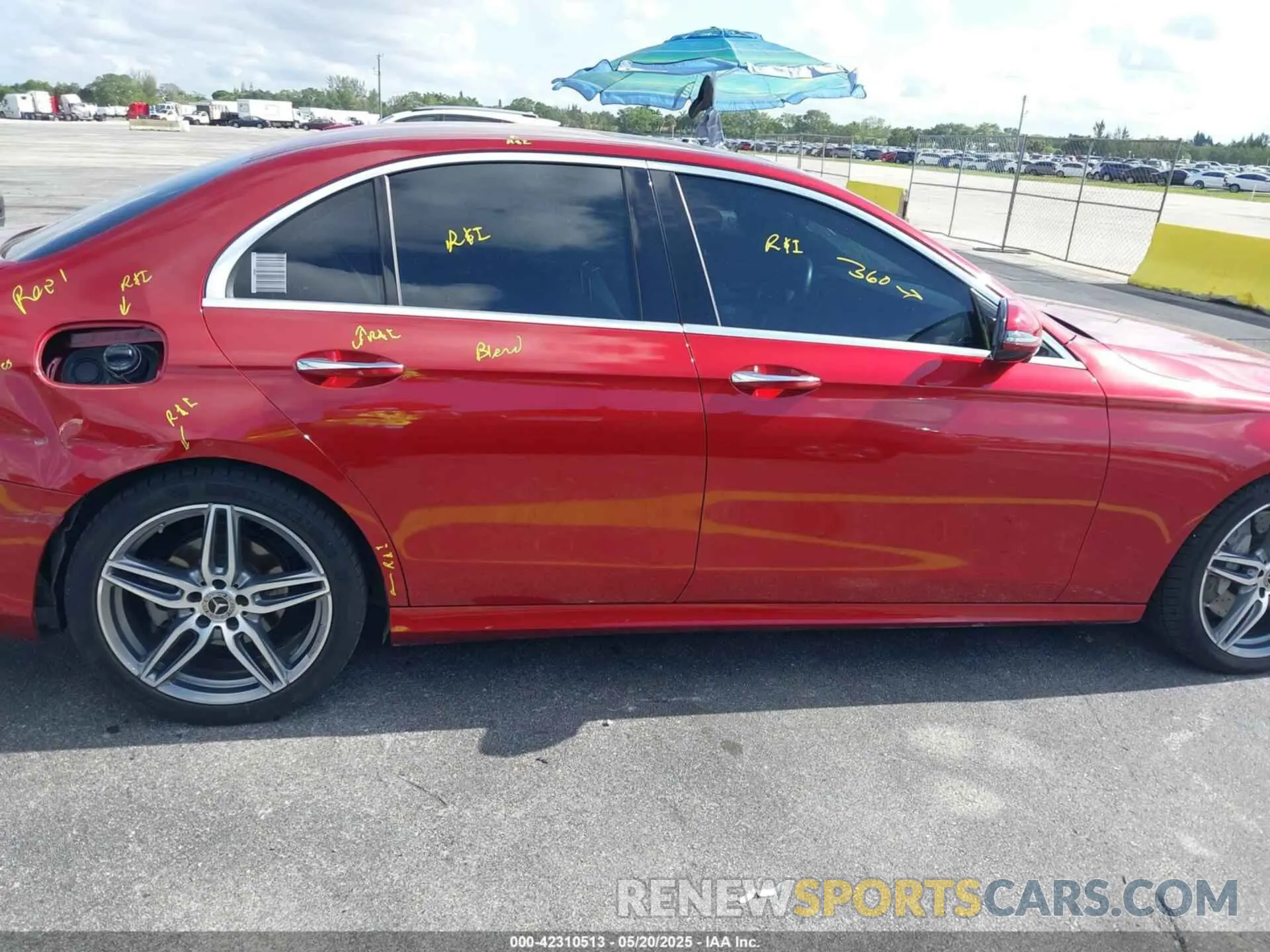 13 Photograph of a damaged car WDDZF8DB1LA747787 MERCEDES-BENZ E 350 2020