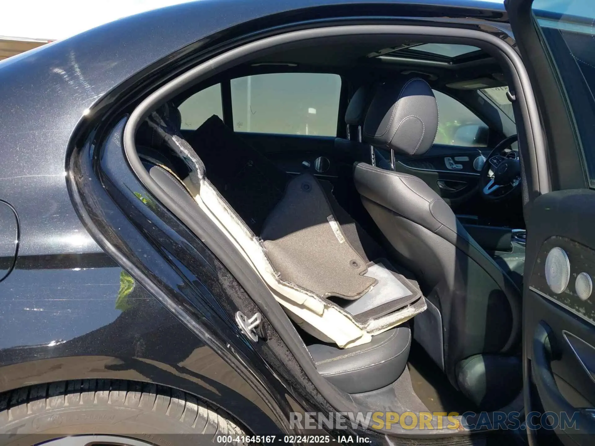8 Photograph of a damaged car WDDZF8DB4LA702357 MERCEDES-BENZ E 350 2020