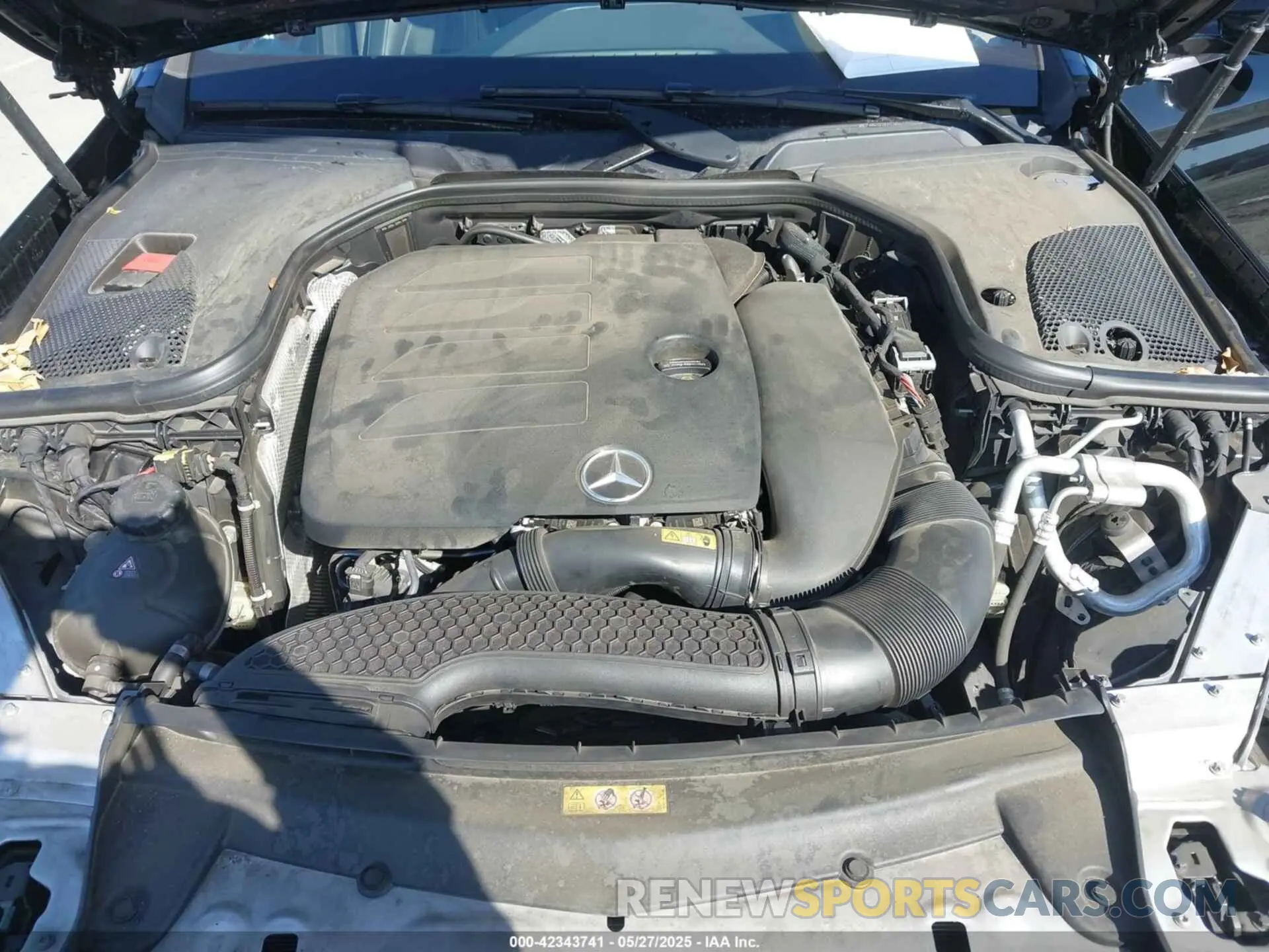 10 Photograph of a damaged car WDDZF8DB5LA709740 MERCEDES-BENZ E 350 2020