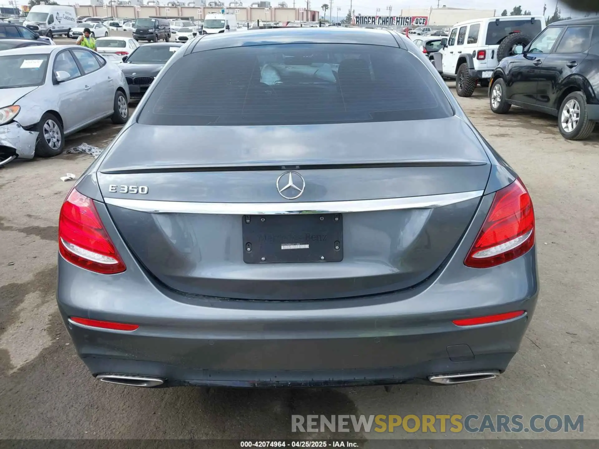 16 Photograph of a damaged car WDDZF8DB5LA711908 MERCEDES-BENZ E 350 2020
