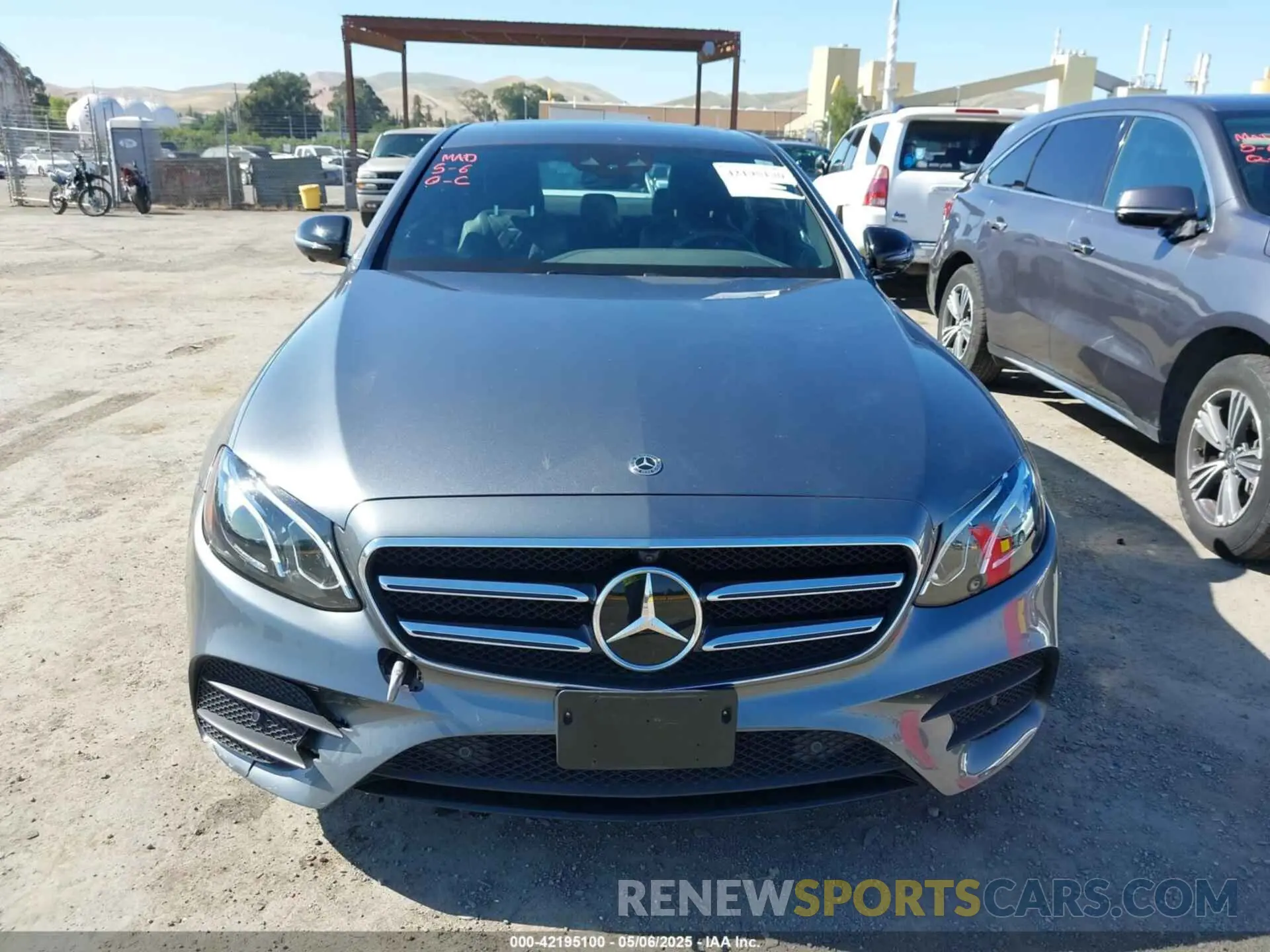 12 Photograph of a damaged car WDDZF8DB6LA753035 MERCEDES-BENZ E 350 2020