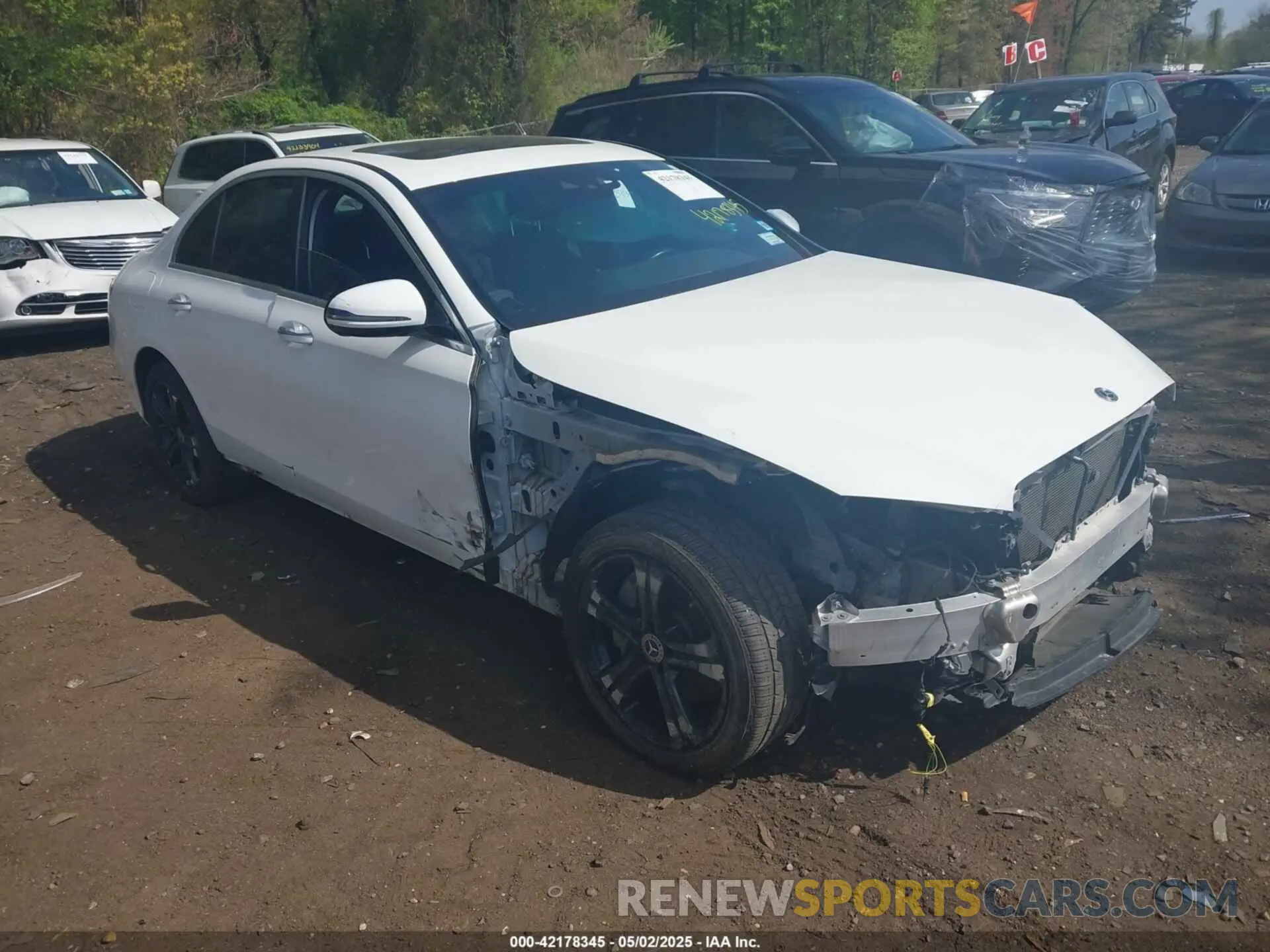 1 Photograph of a damaged car WDDZF8DB7LA747518 MERCEDES-BENZ E 350 2020