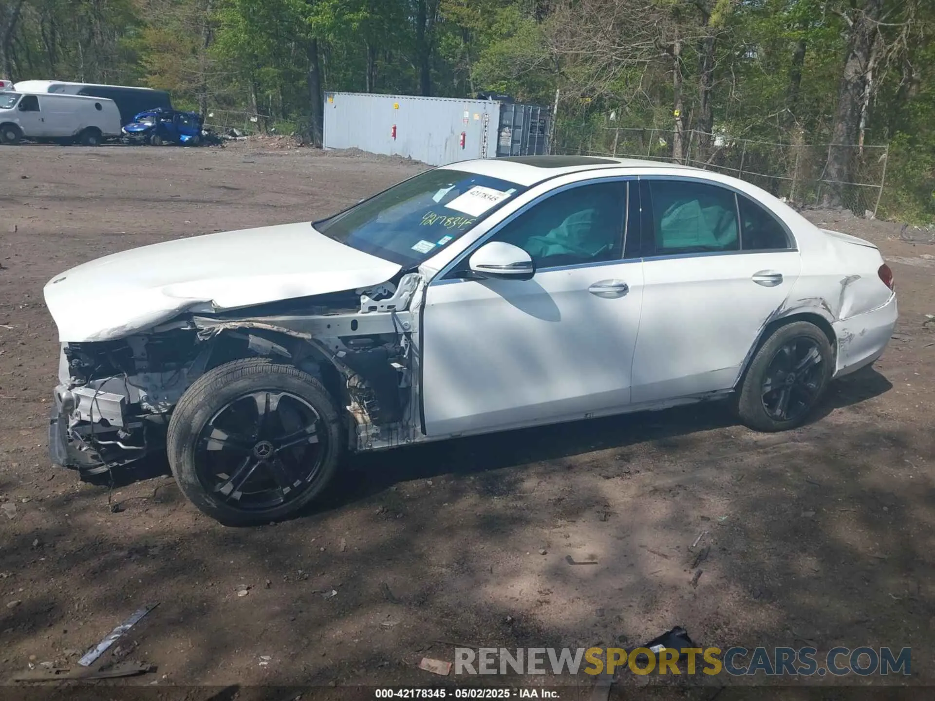 14 Photograph of a damaged car WDDZF8DB7LA747518 MERCEDES-BENZ E 350 2020