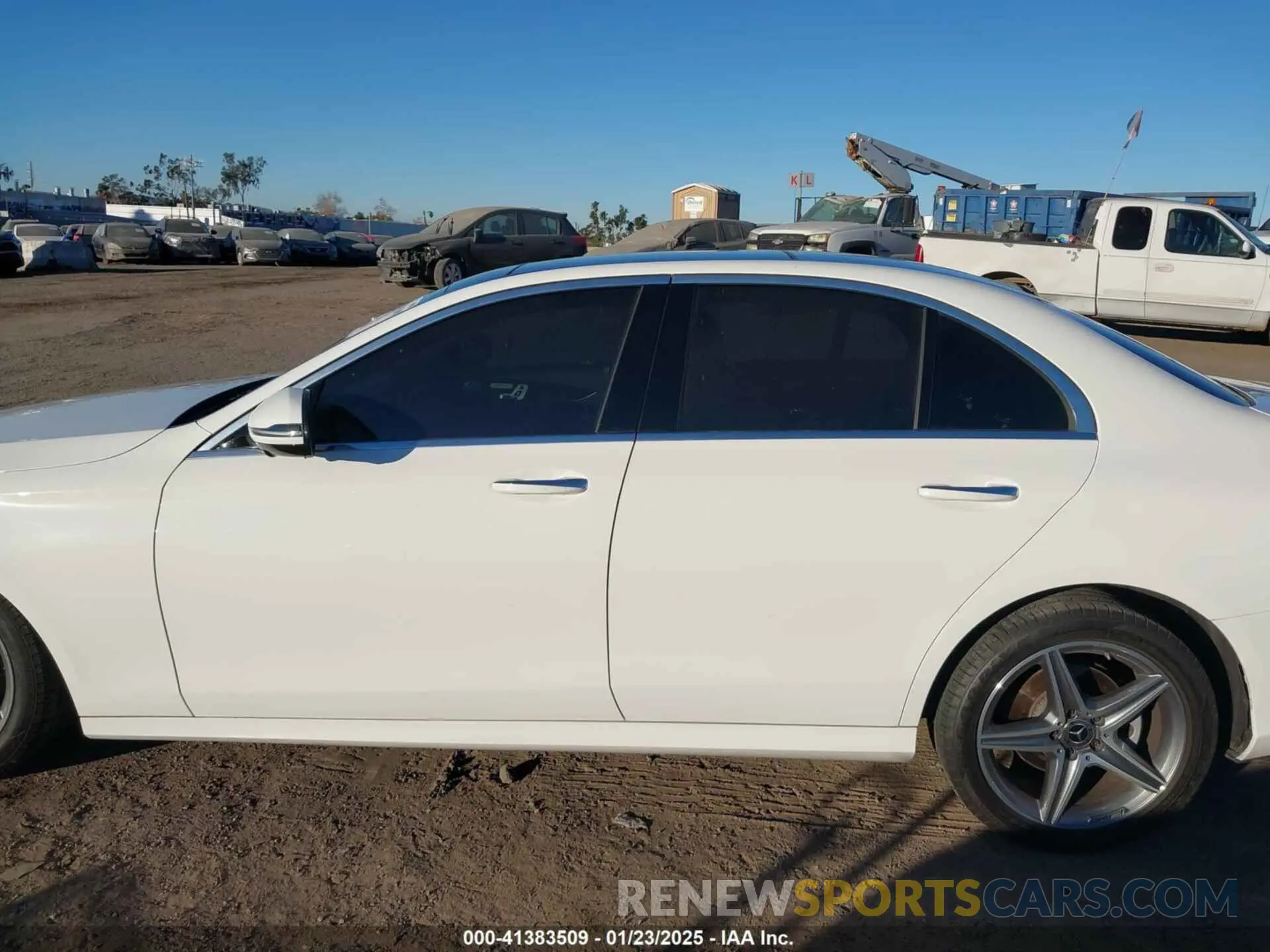 15 Photograph of a damaged car WDDZF8DBXLA741096 MERCEDES-BENZ E 350 2020
