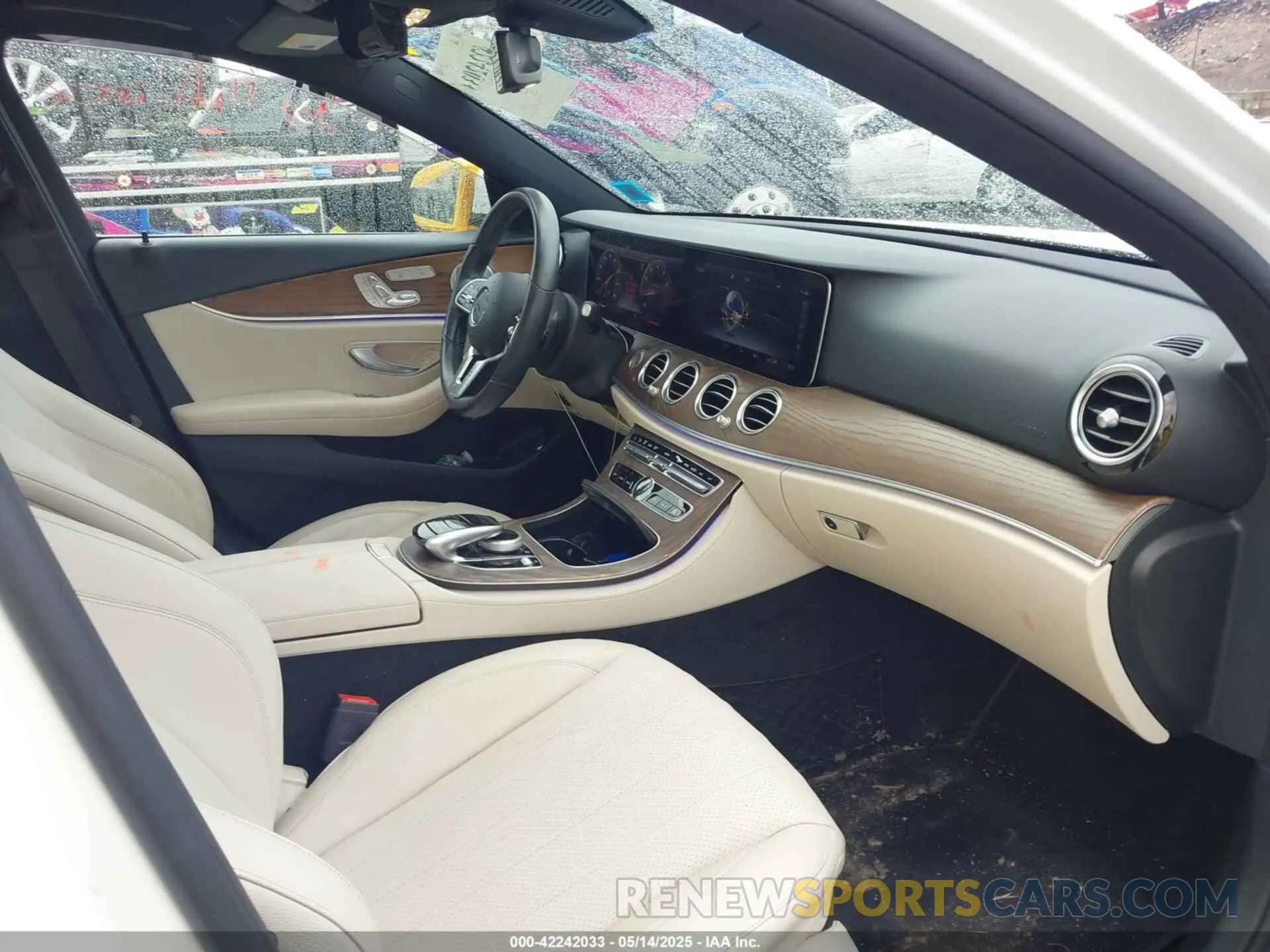 5 Photograph of a damaged car WDDZF8EB1LA721611 MERCEDES-BENZ E 350 2020