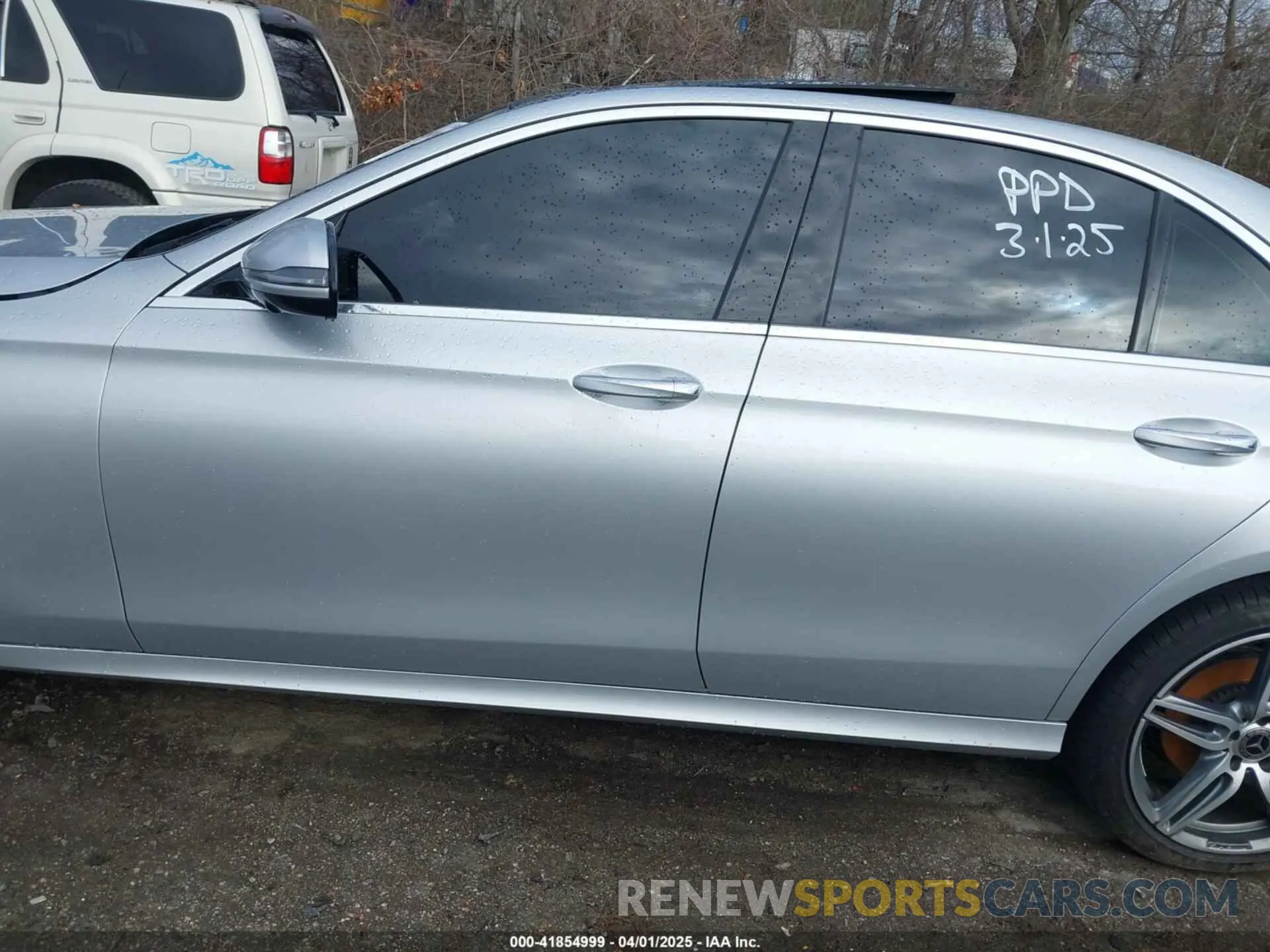 14 Photograph of a damaged car WDDZF8EB2LA713761 MERCEDES-BENZ E 350 2020