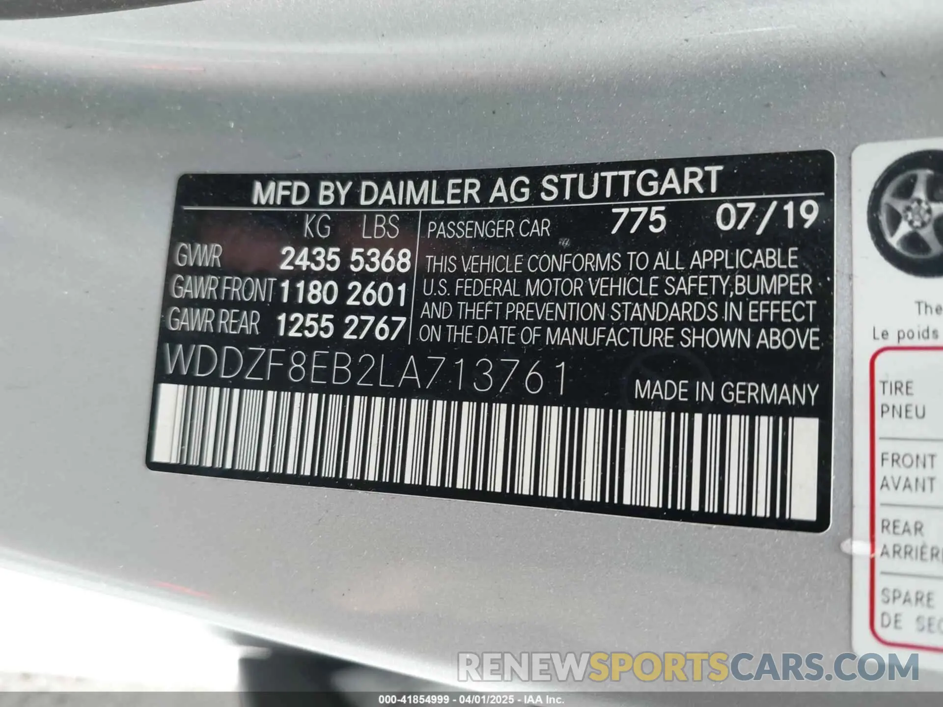 9 Photograph of a damaged car WDDZF8EB2LA713761 MERCEDES-BENZ E 350 2020