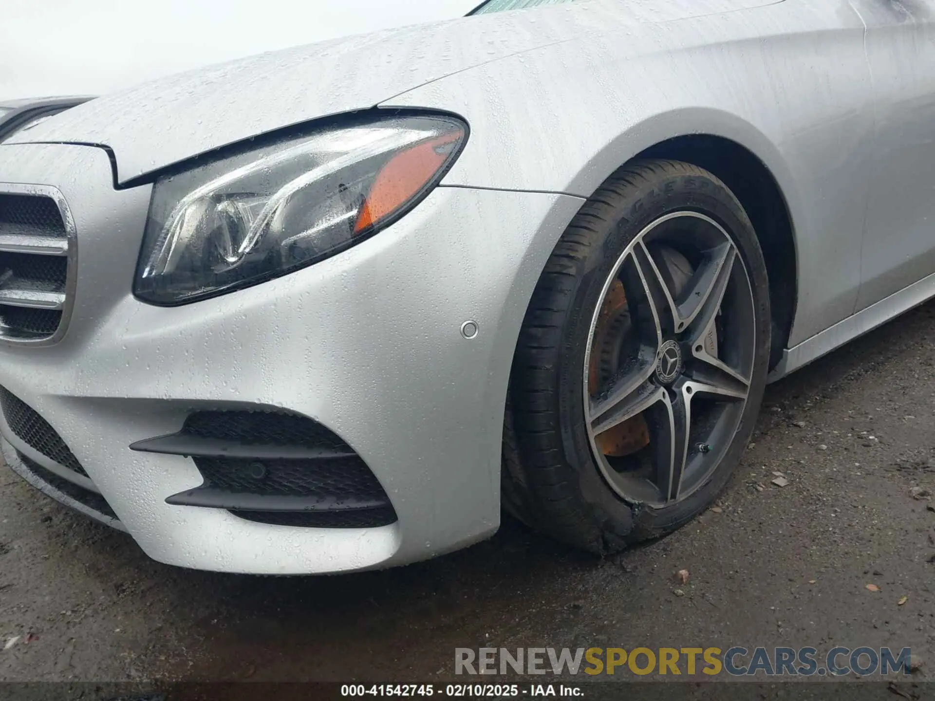 6 Photograph of a damaged car WDDZF8EB5LA733034 MERCEDES-BENZ E 350 2020