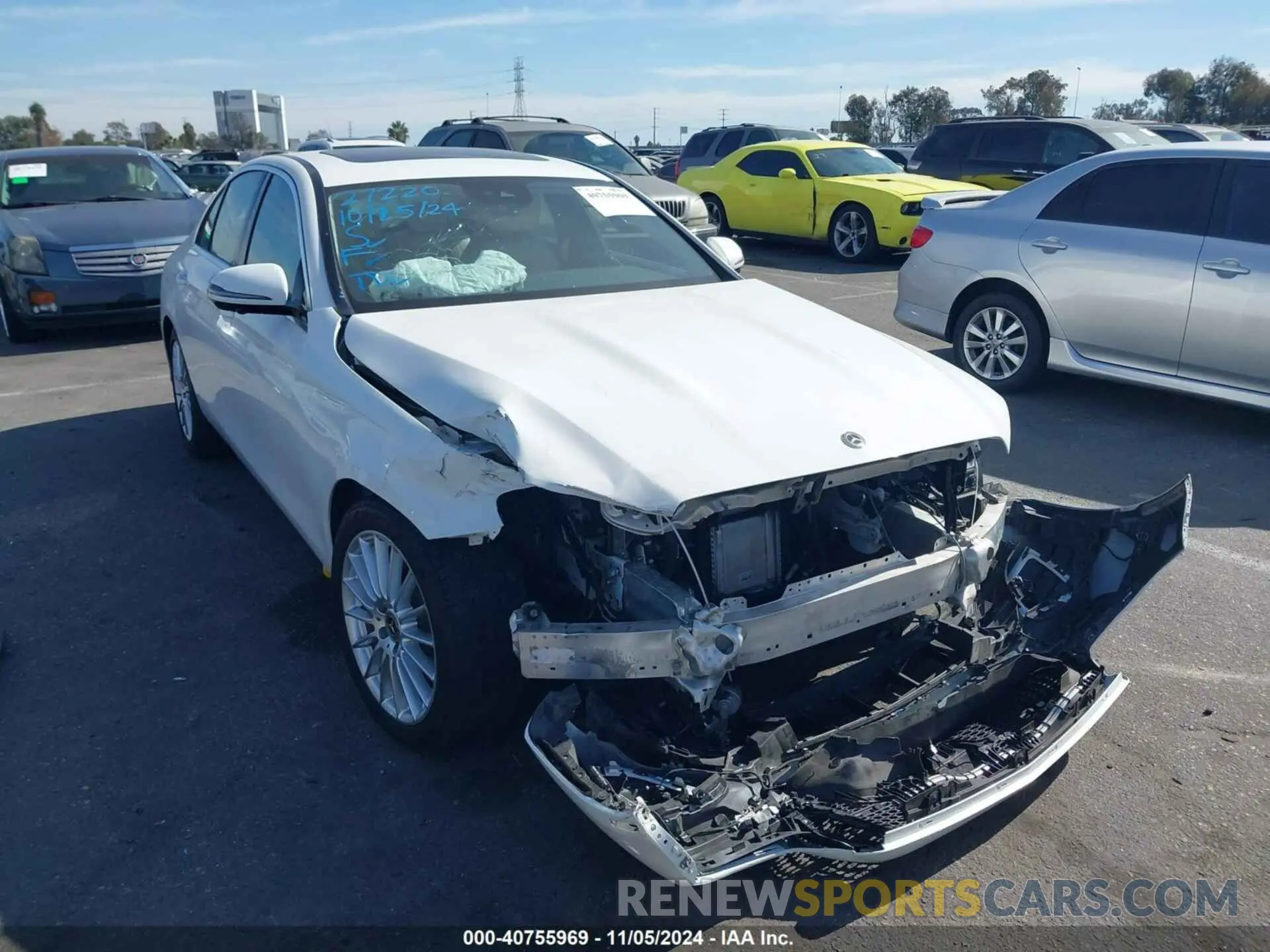 1 Photograph of a damaged car W1KZF8DB0MA922550 MERCEDES-BENZ E 350 2021