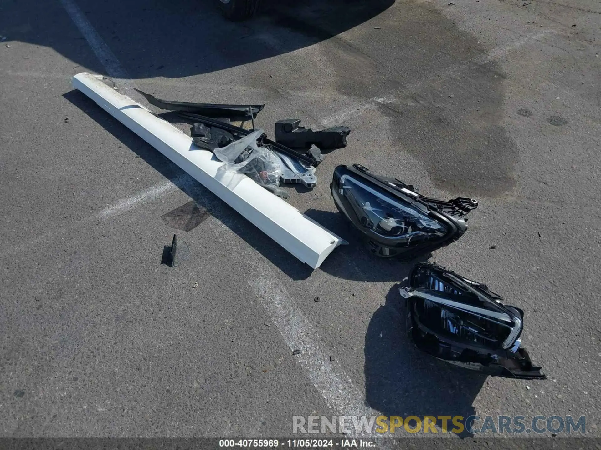 12 Photograph of a damaged car W1KZF8DB0MA922550 MERCEDES-BENZ E 350 2021