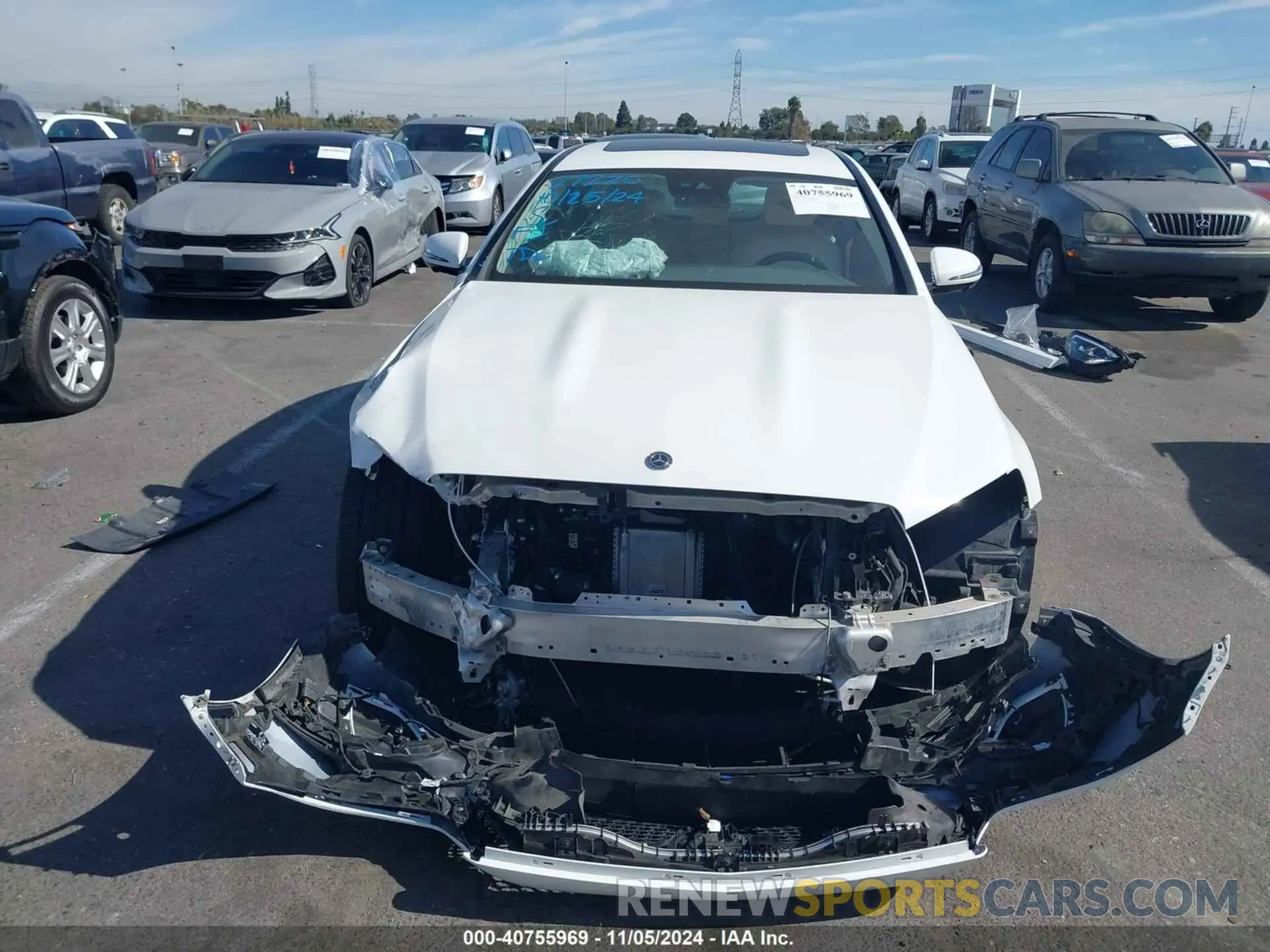 13 Photograph of a damaged car W1KZF8DB0MA922550 MERCEDES-BENZ E 350 2021