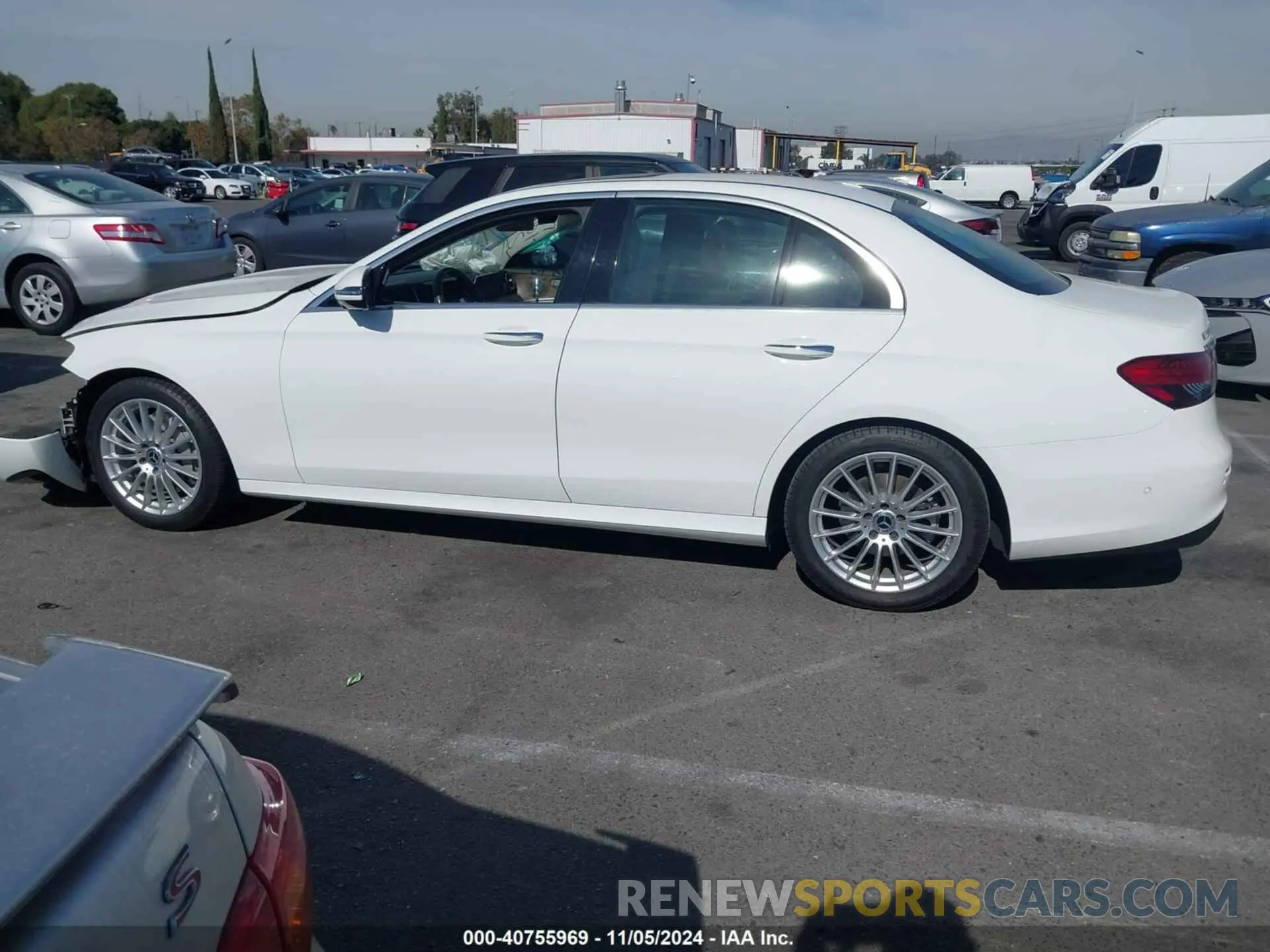 15 Photograph of a damaged car W1KZF8DB0MA922550 MERCEDES-BENZ E 350 2021