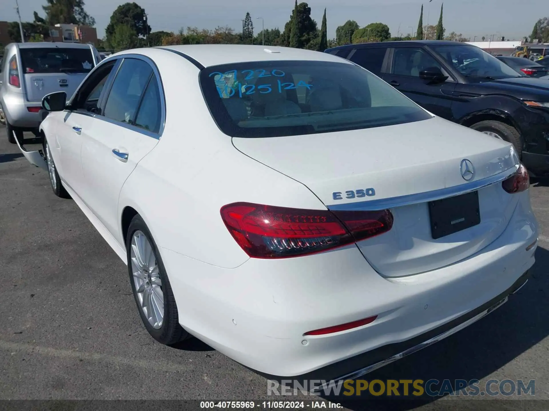 3 Photograph of a damaged car W1KZF8DB0MA922550 MERCEDES-BENZ E 350 2021