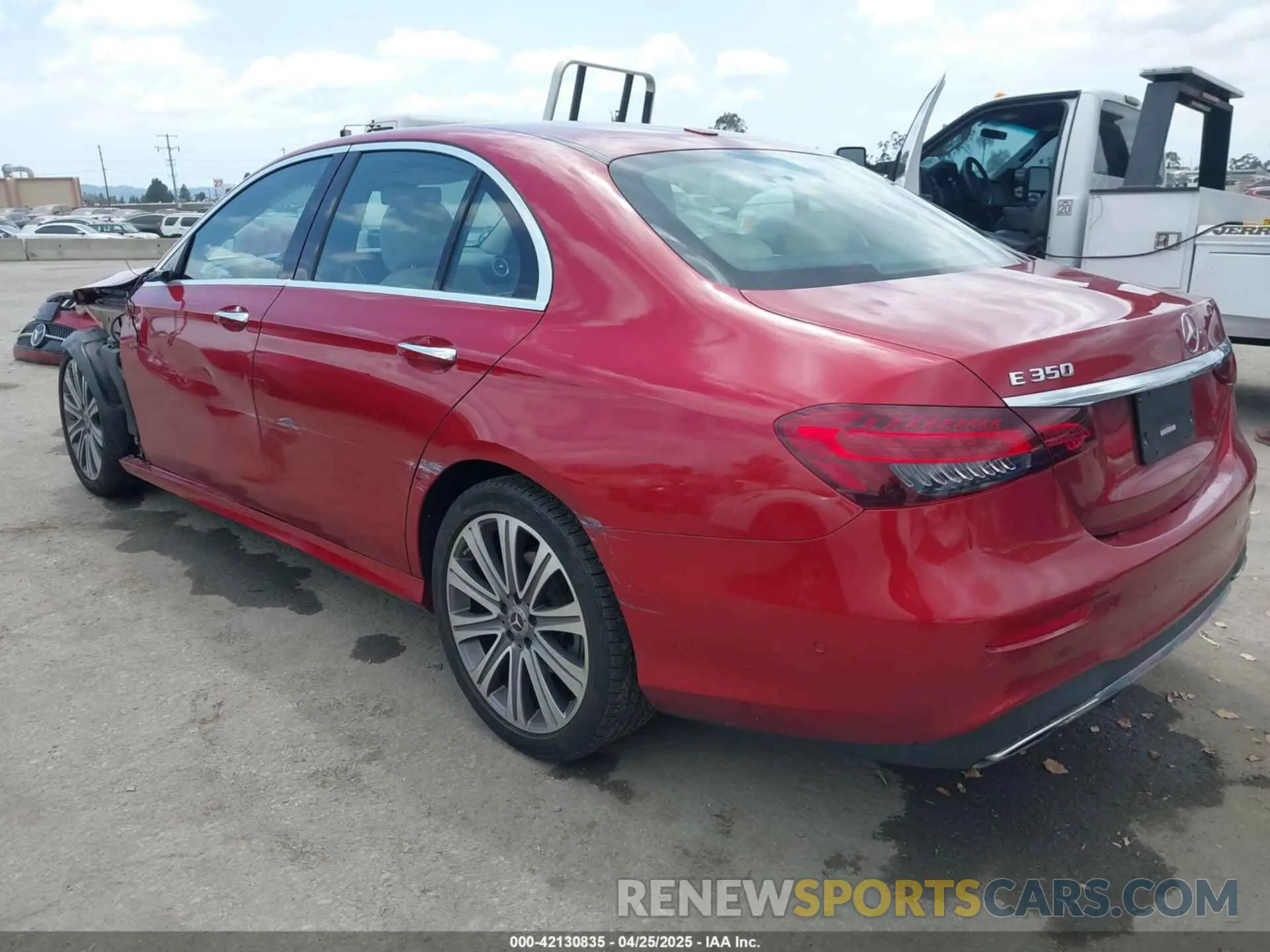 3 Photograph of a damaged car W1KZF8DB1MA977976 MERCEDES-BENZ E 350 2021
