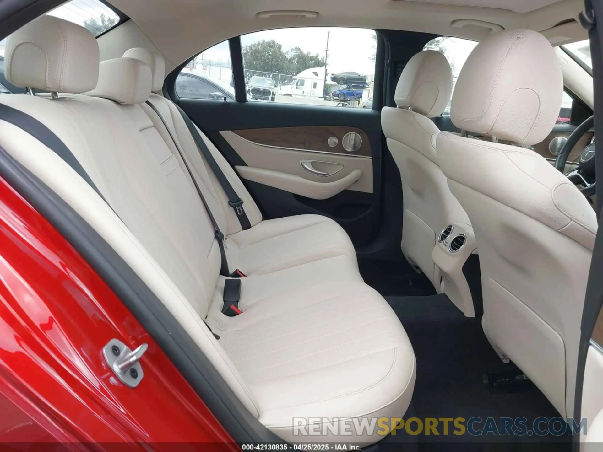 8 Photograph of a damaged car W1KZF8DB1MA977976 MERCEDES-BENZ E 350 2021