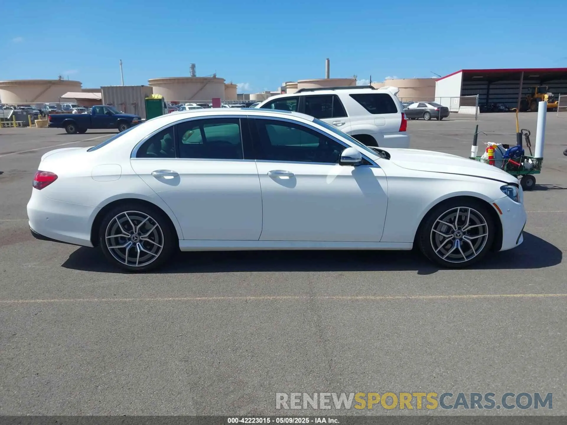 13 Photograph of a damaged car W1KZF8DB3MA931095 MERCEDES-BENZ E 350 2021