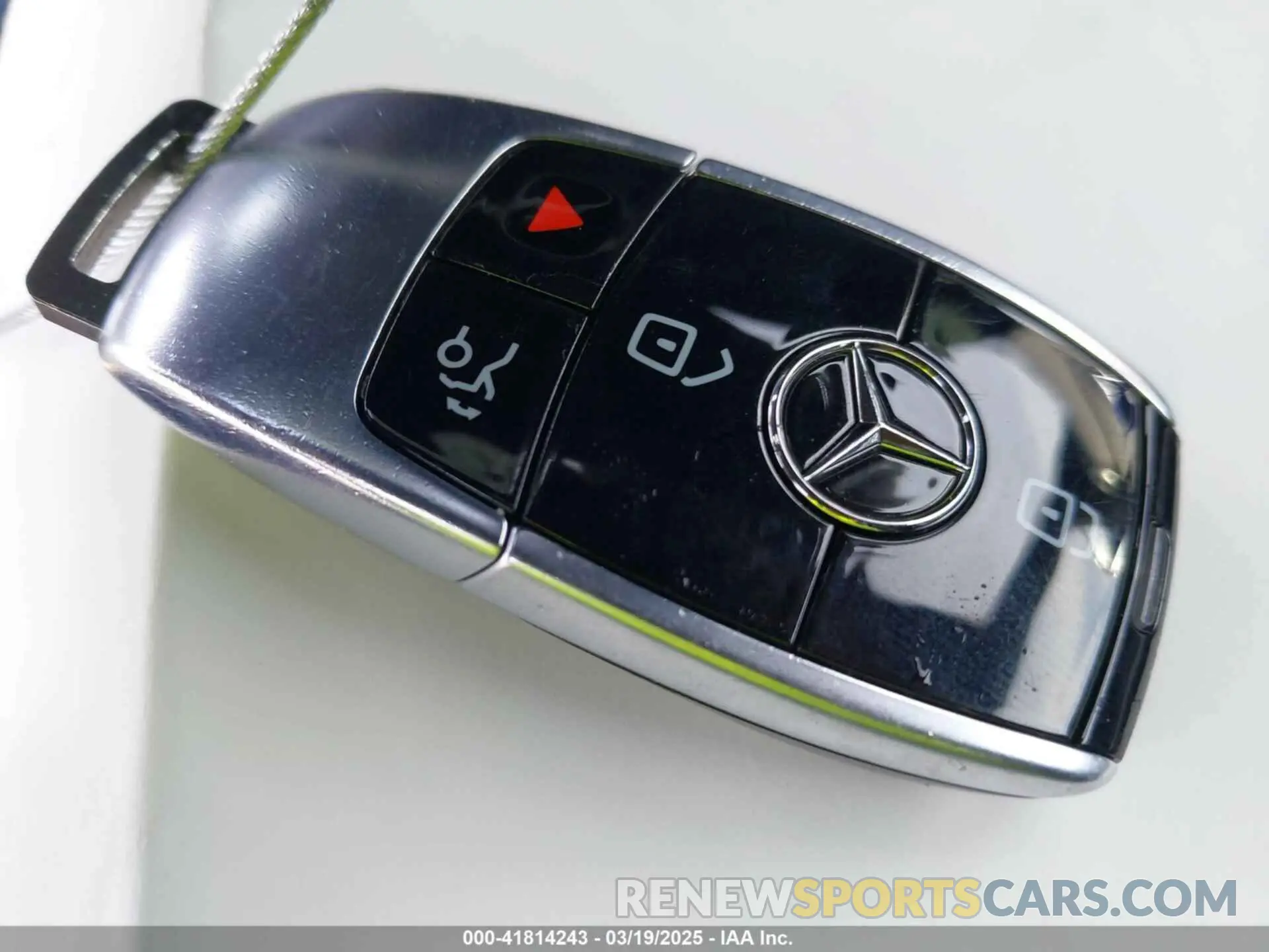 11 Photograph of a damaged car W1KZF8DB4MA890508 MERCEDES-BENZ E 350 2021