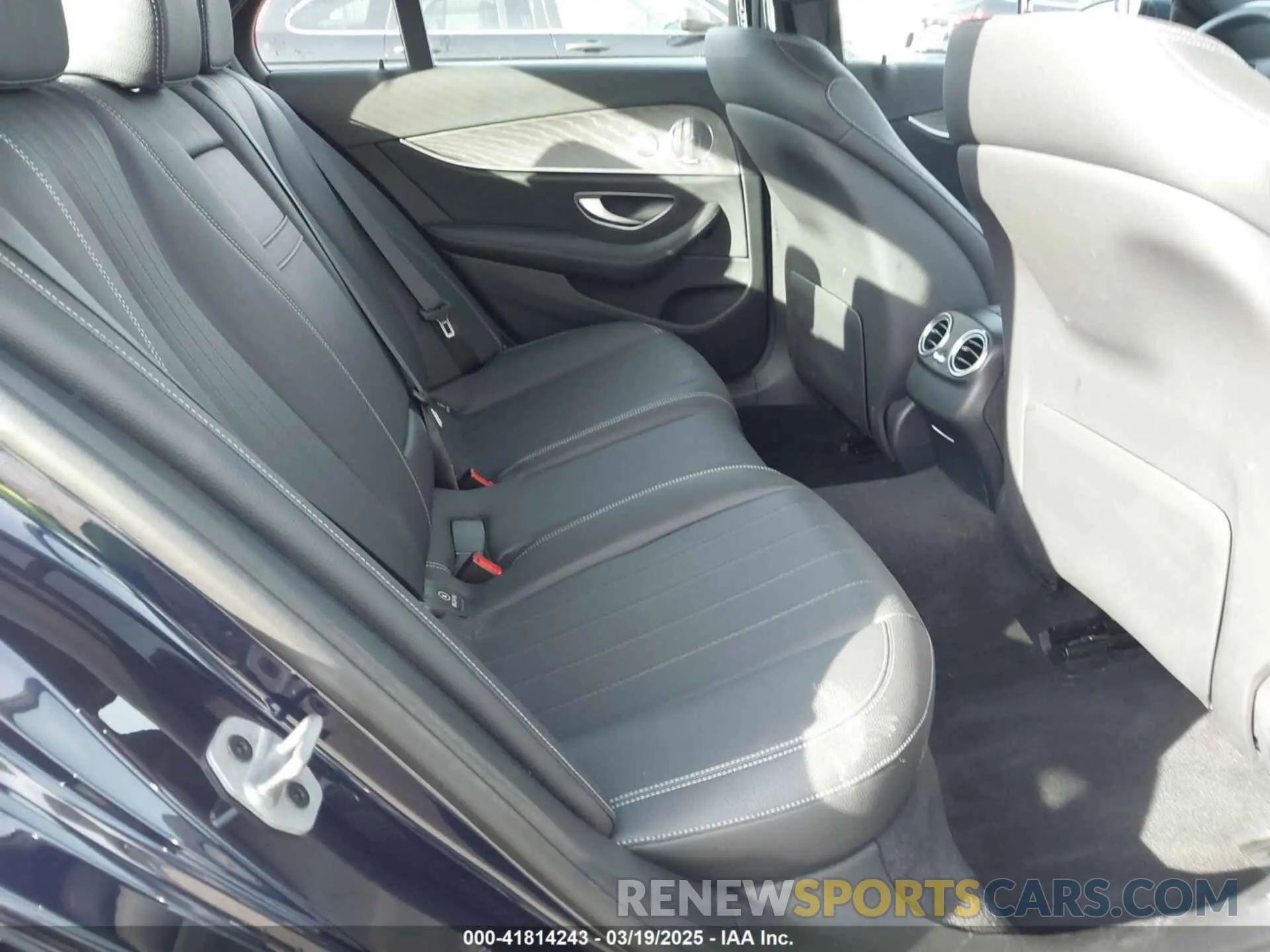 8 Photograph of a damaged car W1KZF8DB4MA890508 MERCEDES-BENZ E 350 2021