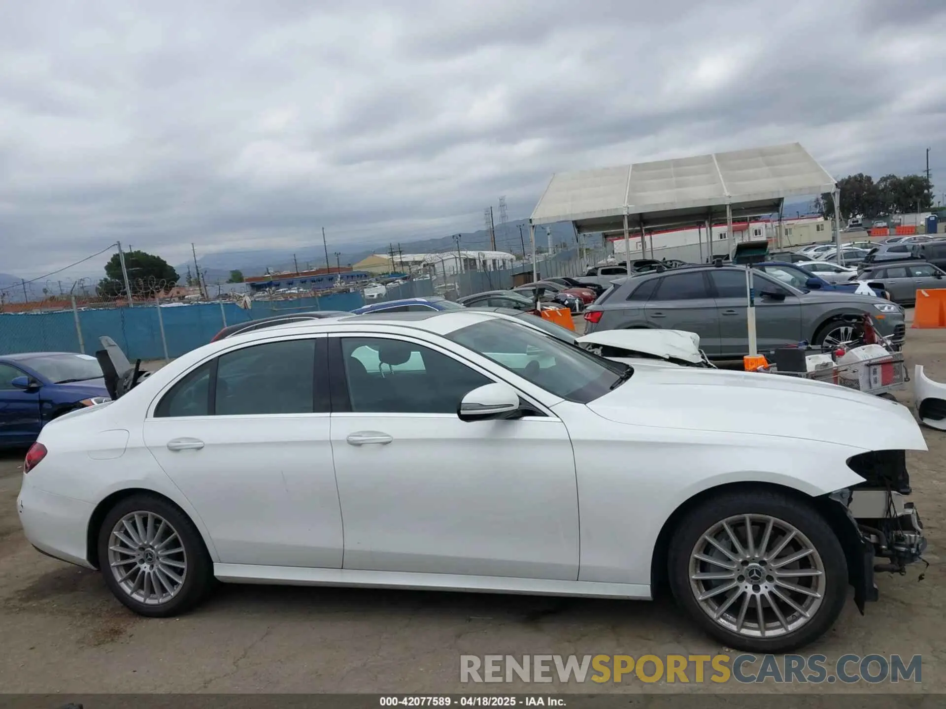 14 Photograph of a damaged car W1KZF8DB5MA960016 MERCEDES-BENZ E 350 2021