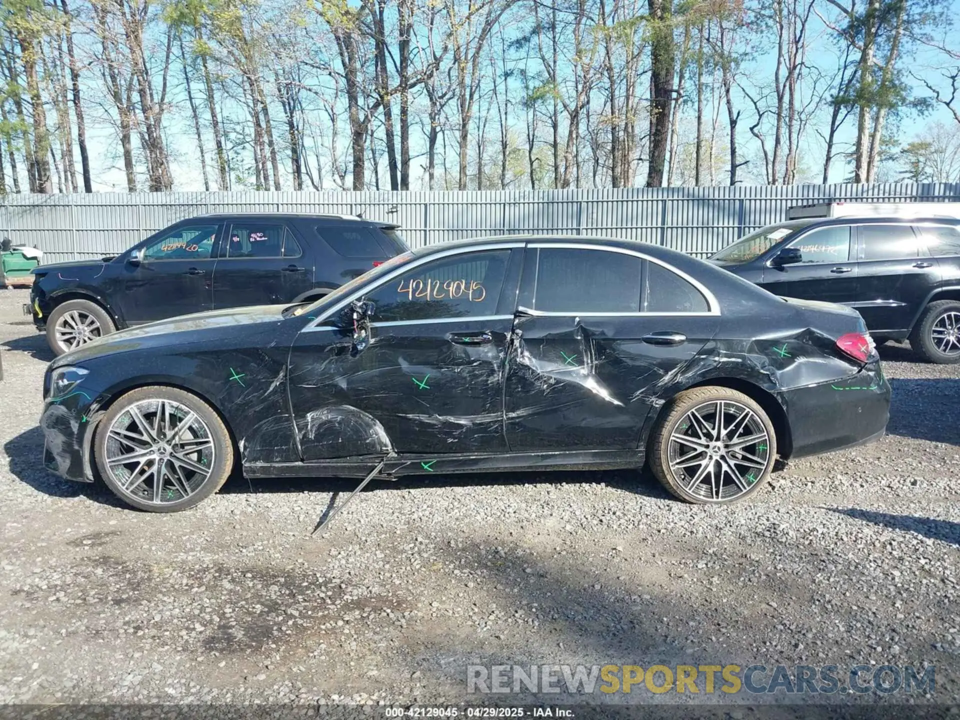 6 Photograph of a damaged car W1KZF8EB2MA890084 MERCEDES-BENZ E 350 2021