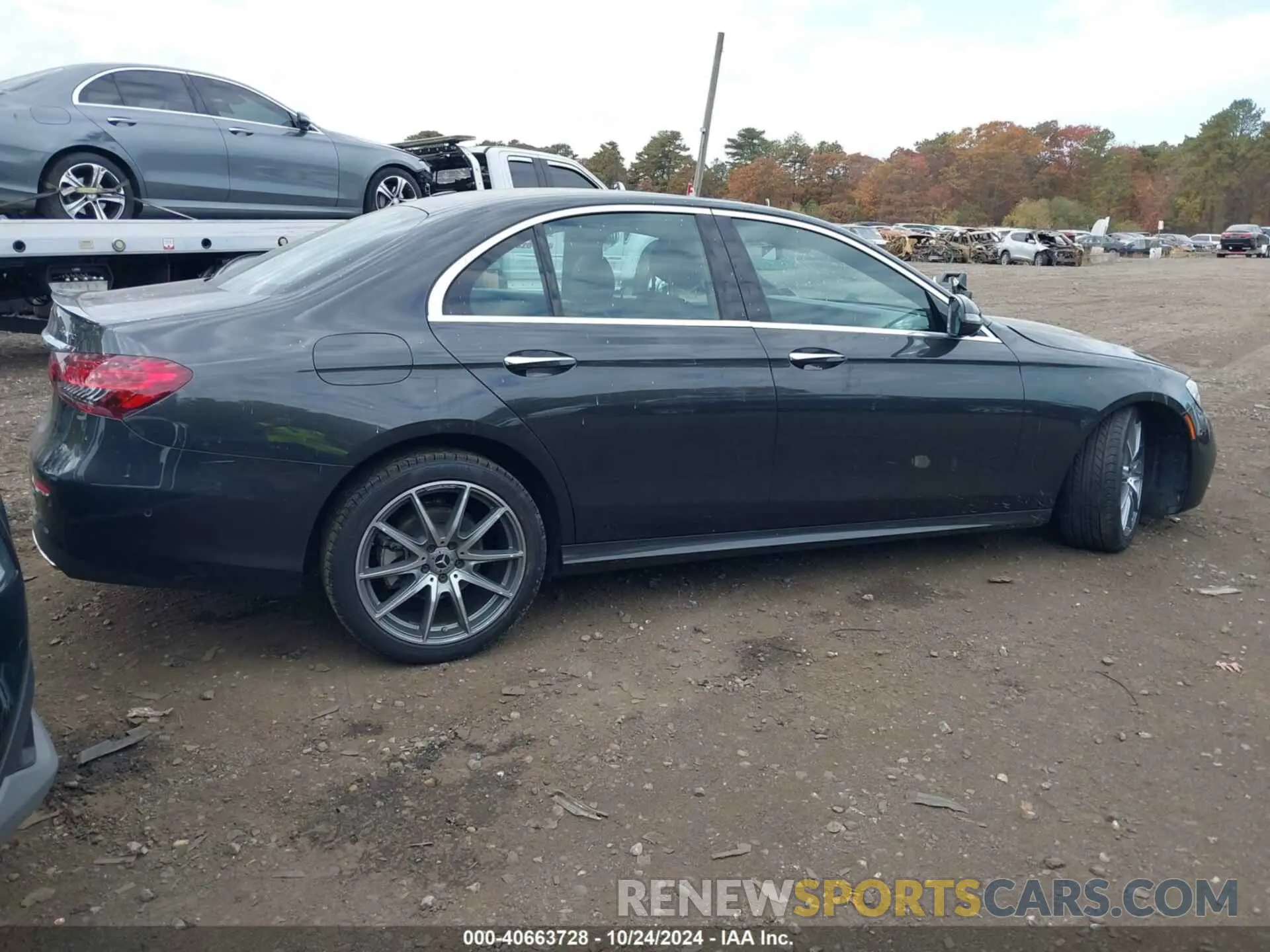4 Photograph of a damaged car W1KZF8EB4MA908634 MERCEDES-BENZ E 350 2021