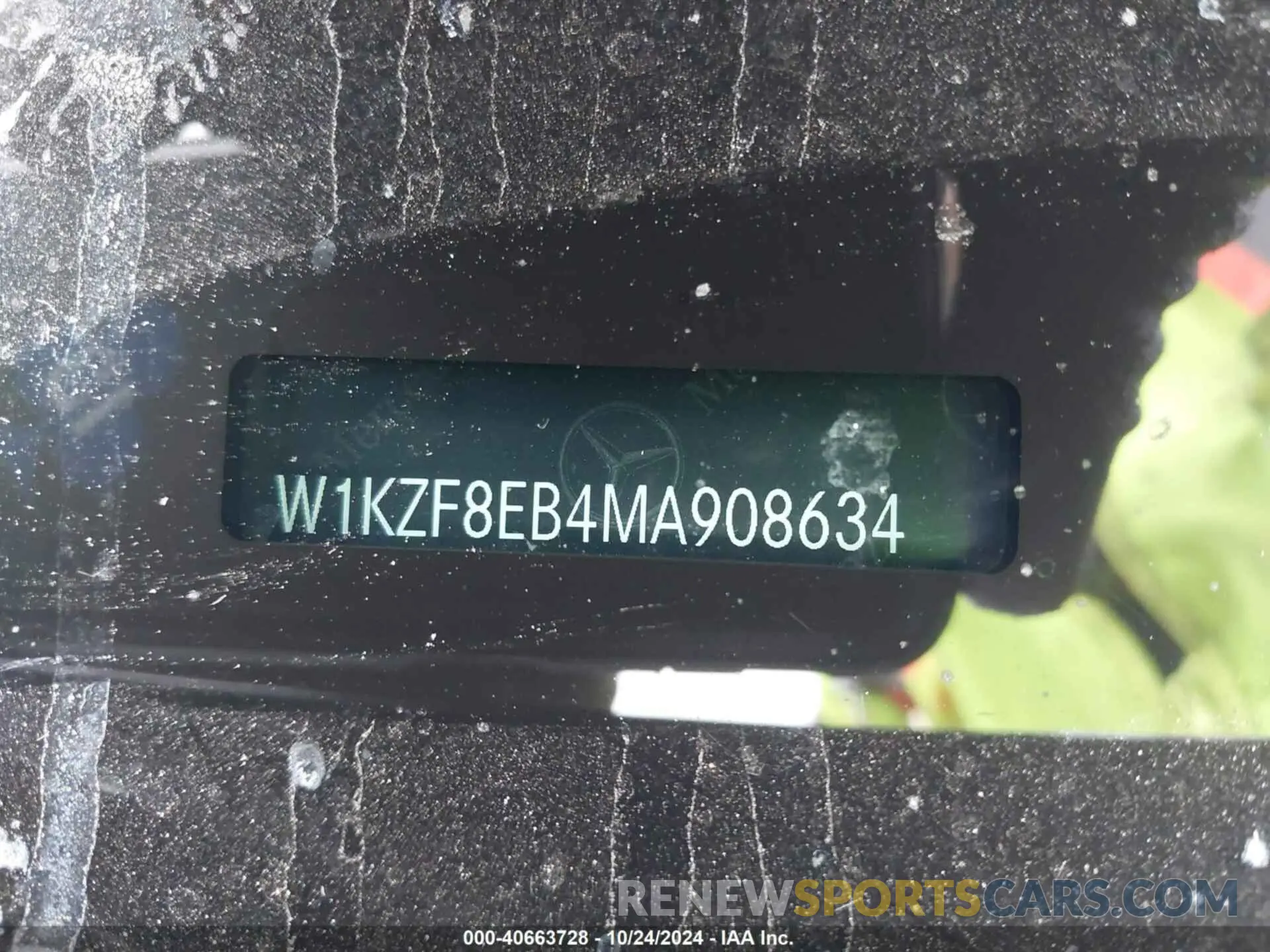9 Photograph of a damaged car W1KZF8EB4MA908634 MERCEDES-BENZ E 350 2021