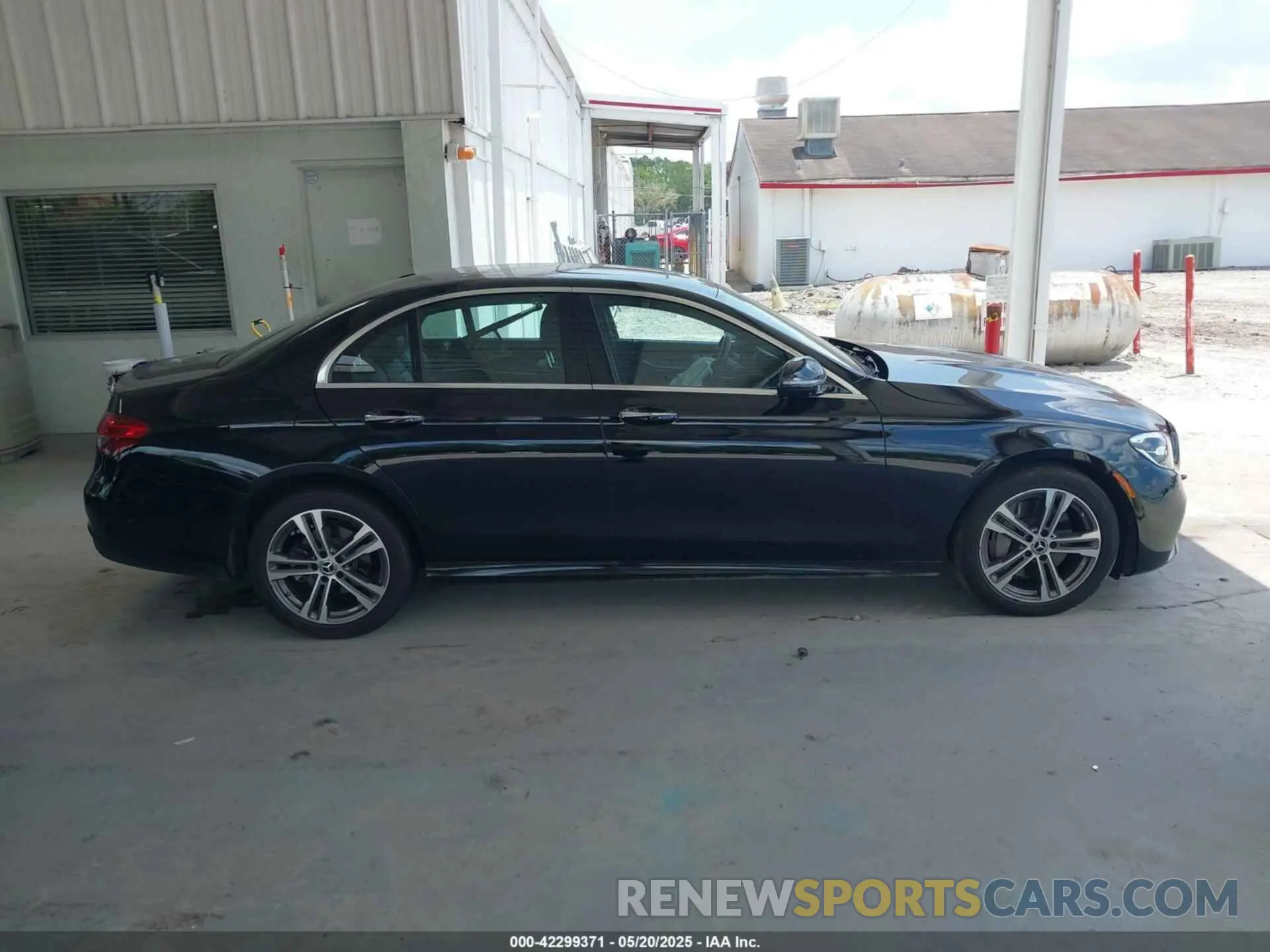 13 Photograph of a damaged car W1KZF8EB8MA873550 MERCEDES-BENZ E 350 2021