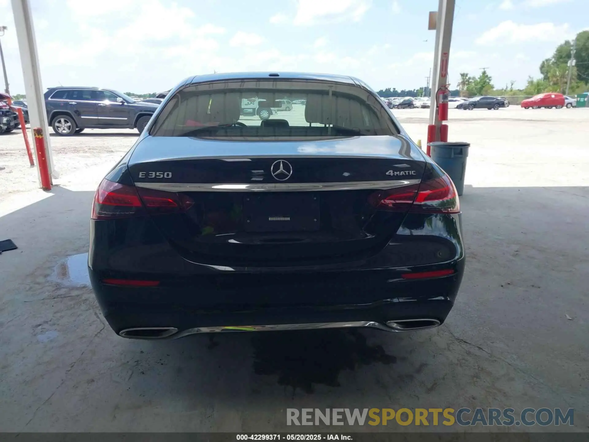 16 Photograph of a damaged car W1KZF8EB8MA873550 MERCEDES-BENZ E 350 2021