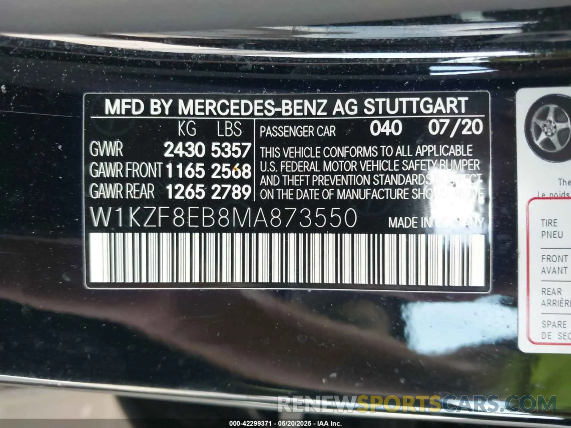 9 Photograph of a damaged car W1KZF8EB8MA873550 MERCEDES-BENZ E 350 2021