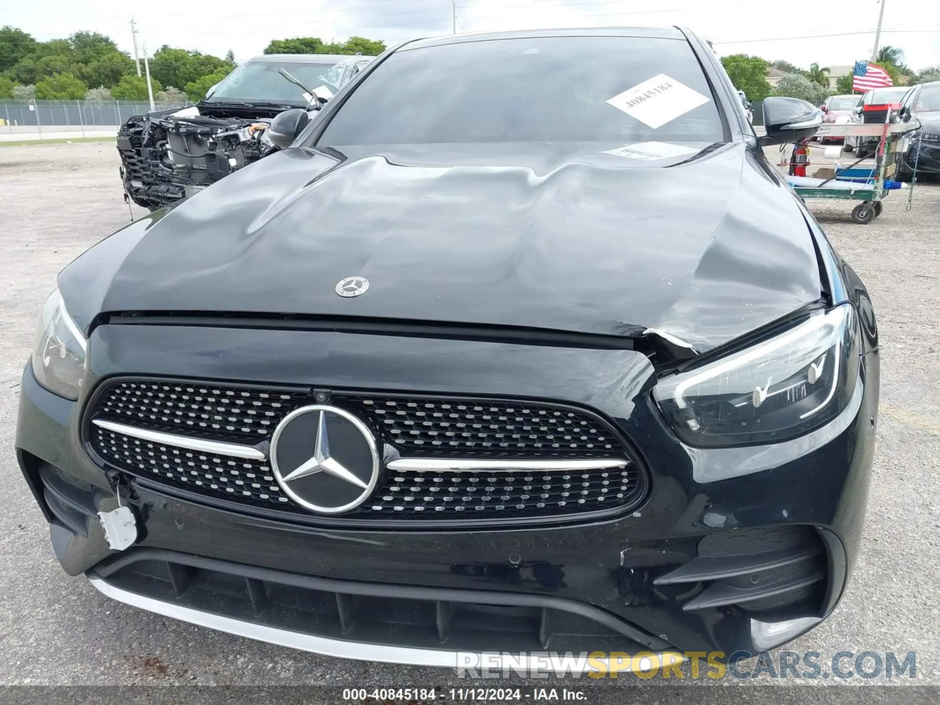 6 Photograph of a damaged car W1KZF8DB2NB070990 MERCEDES-BENZ E 350 2022