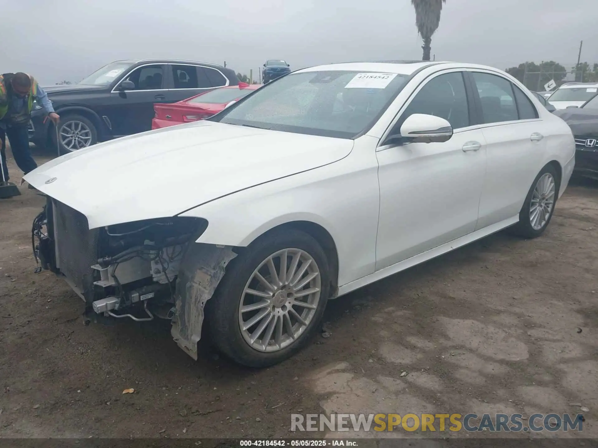 2 Photograph of a damaged car W1KZF8DB4NB087967 MERCEDES-BENZ E 350 2022