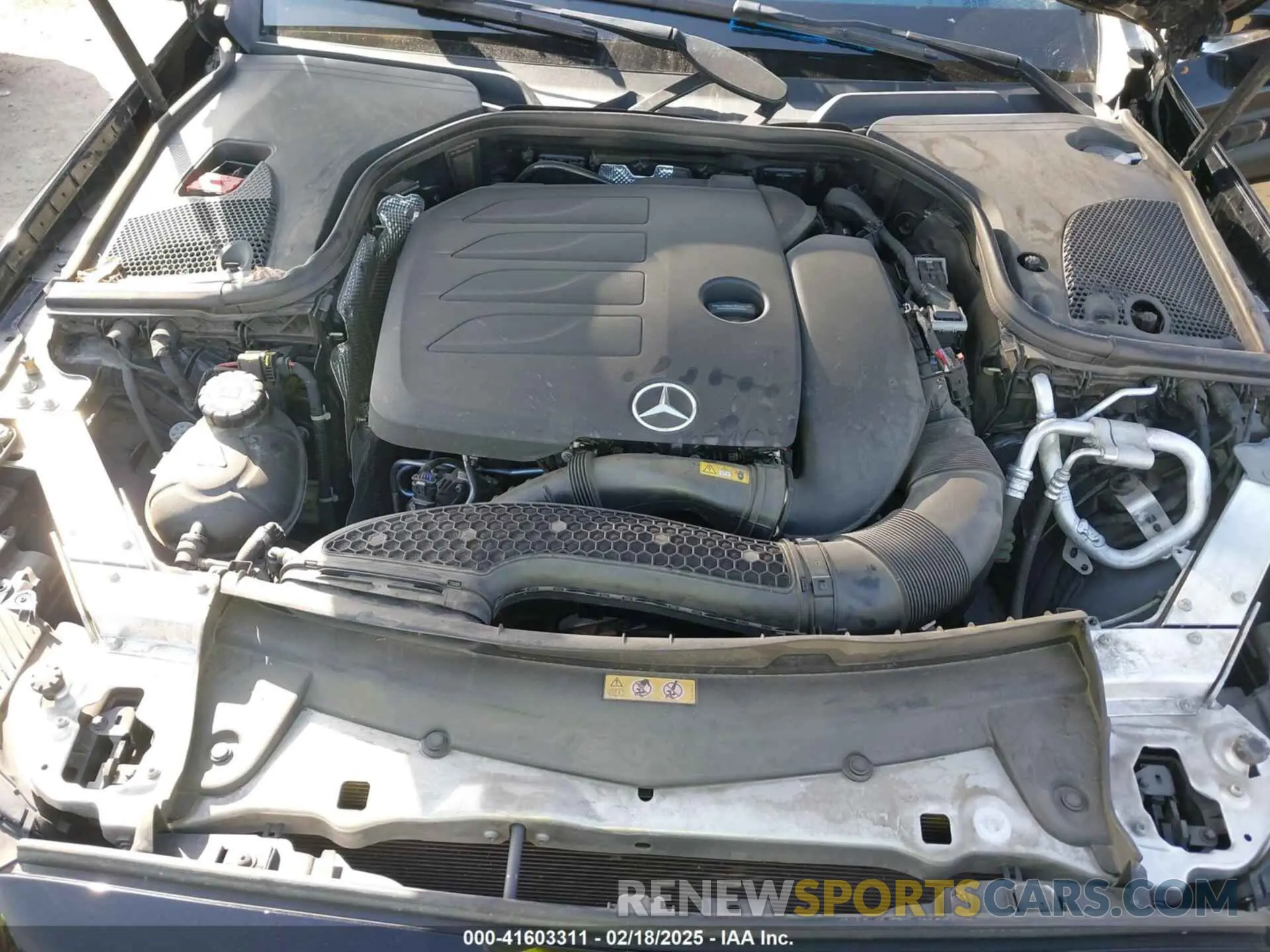 10 Photograph of a damaged car W1KZF8DB6NB026720 MERCEDES-BENZ E 350 2022