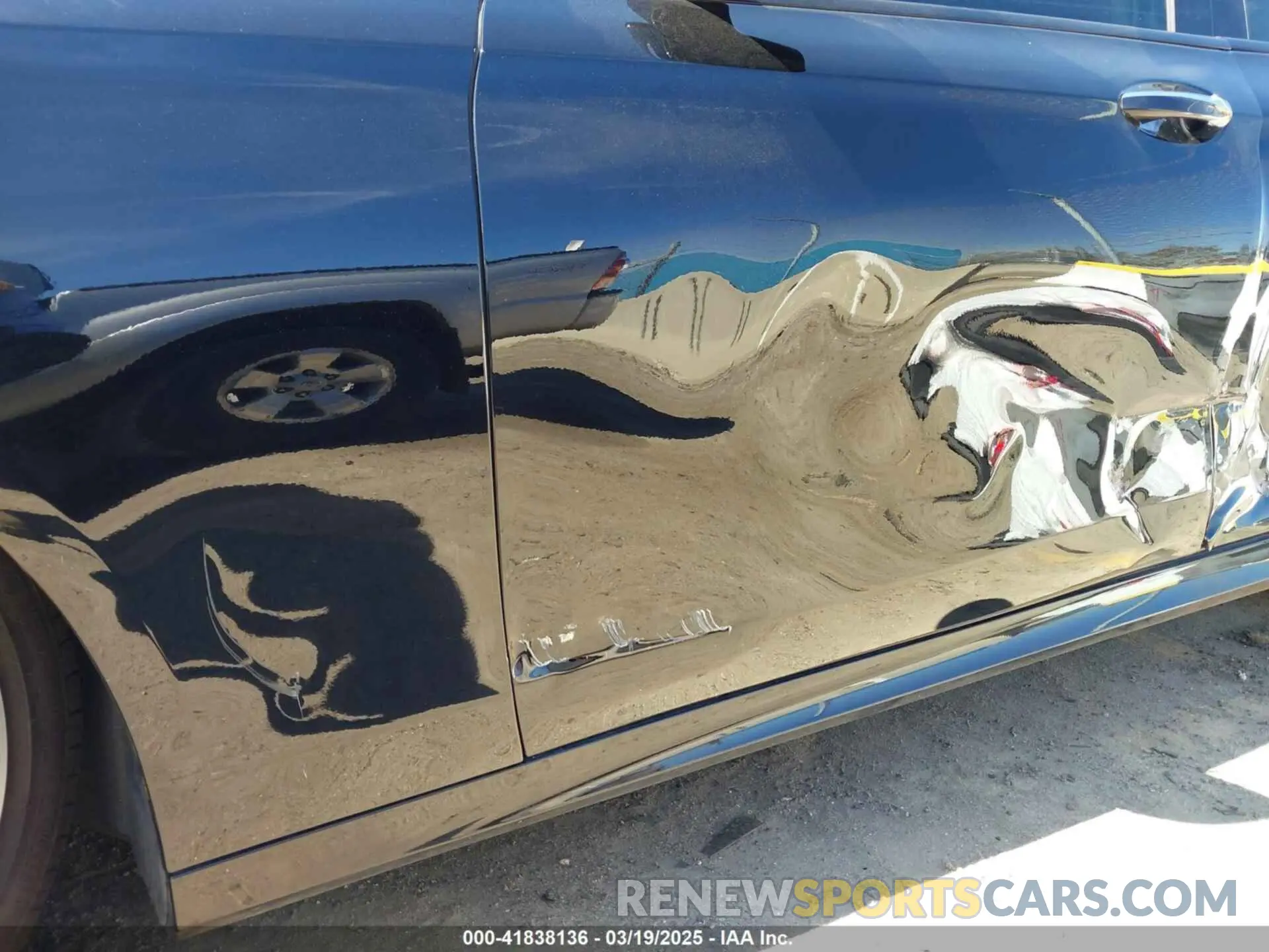 18 Photograph of a damaged car W1KZF8DB6NB056672 MERCEDES-BENZ E 350 2022