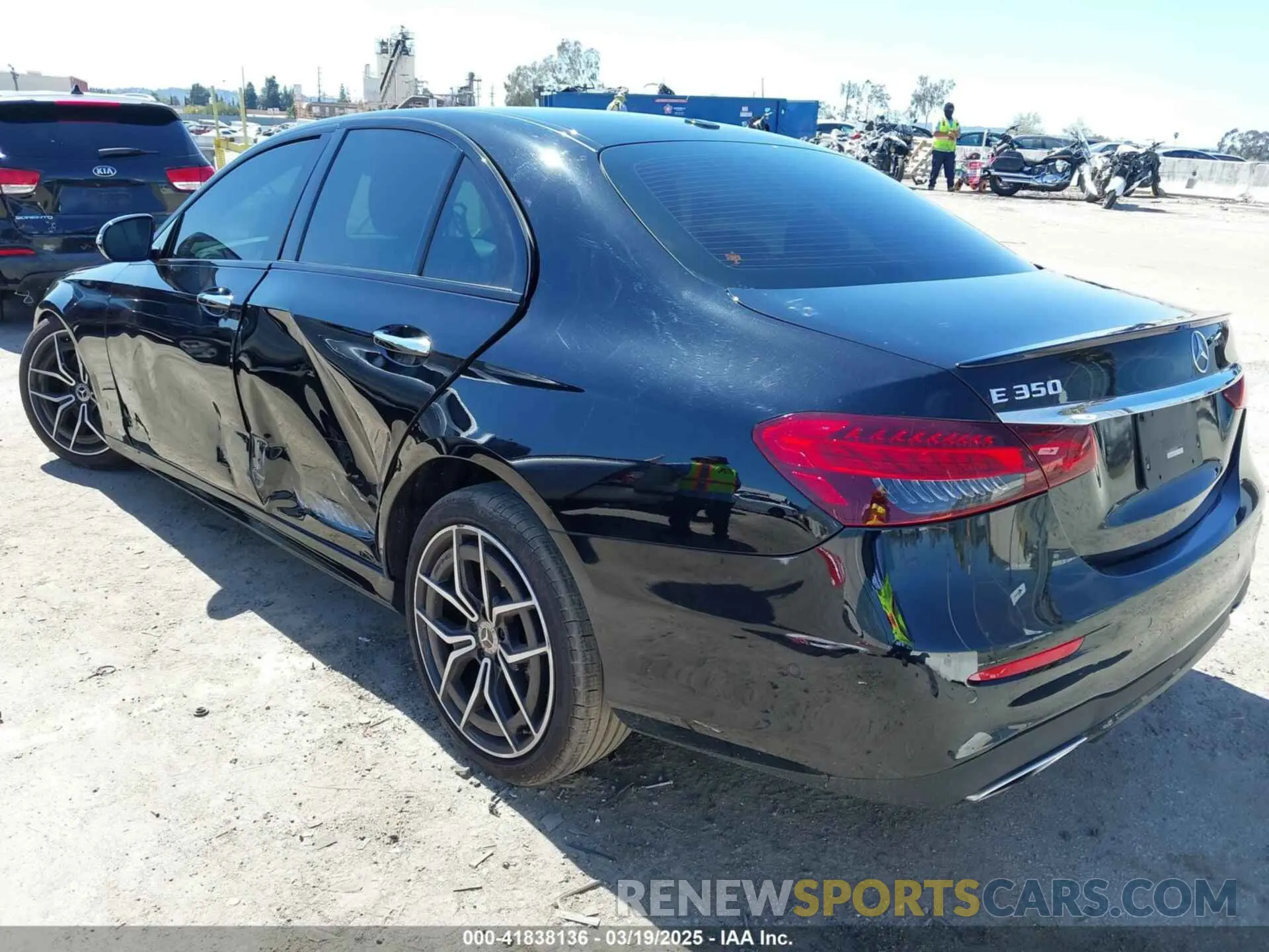 3 Photograph of a damaged car W1KZF8DB6NB056672 MERCEDES-BENZ E 350 2022